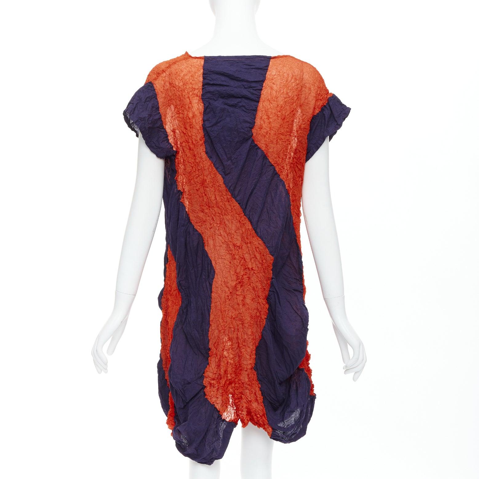 De las mujeres ISSEY MIYAKE vestido de manga corta asimétrico con gráfico arrugado naranja marino JP2 M en venta