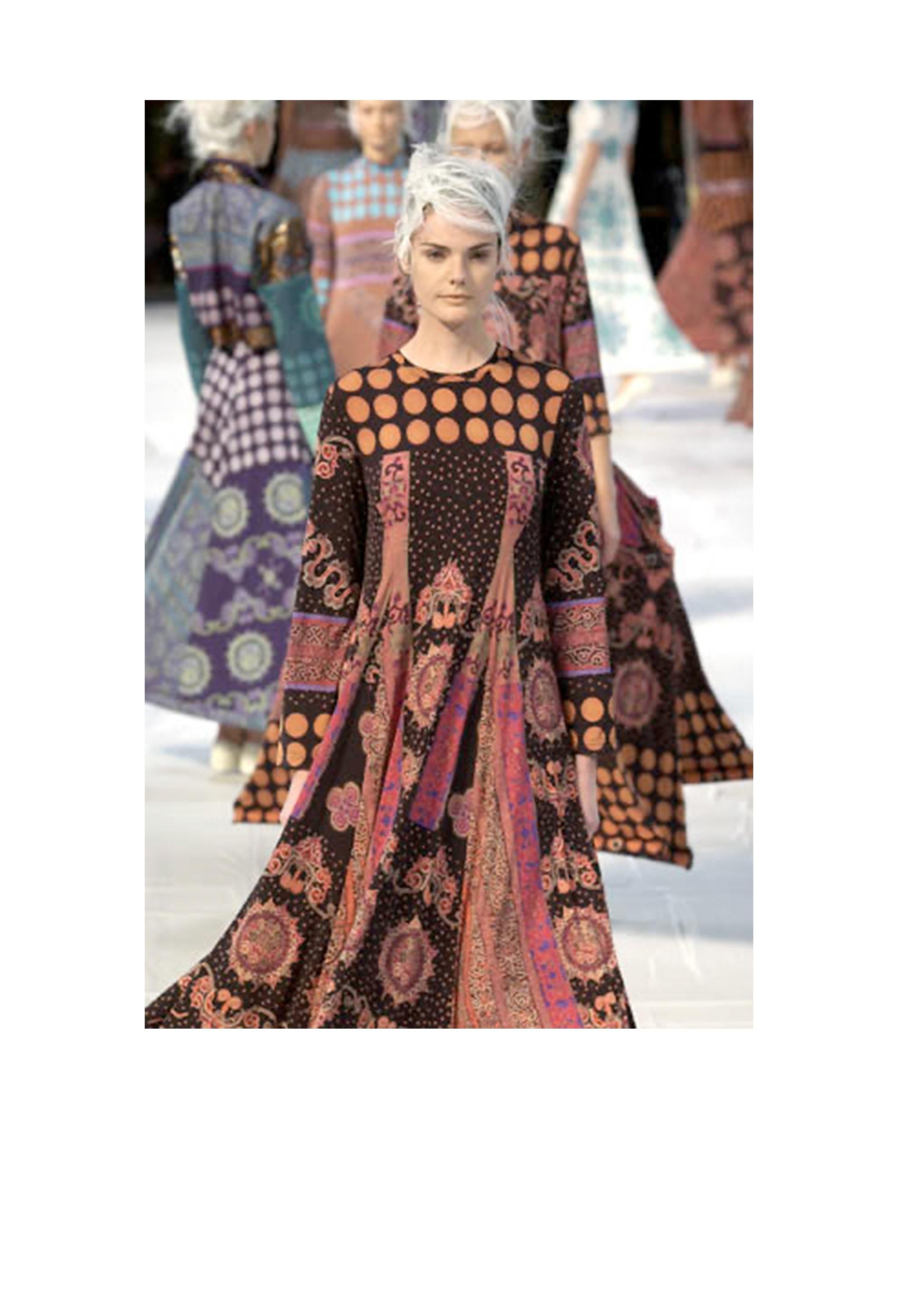 Issey Miyake Paisley Print Dress With Inflatable Hem 2001 In condizioni ottime in vendita a Los Angeles, CA