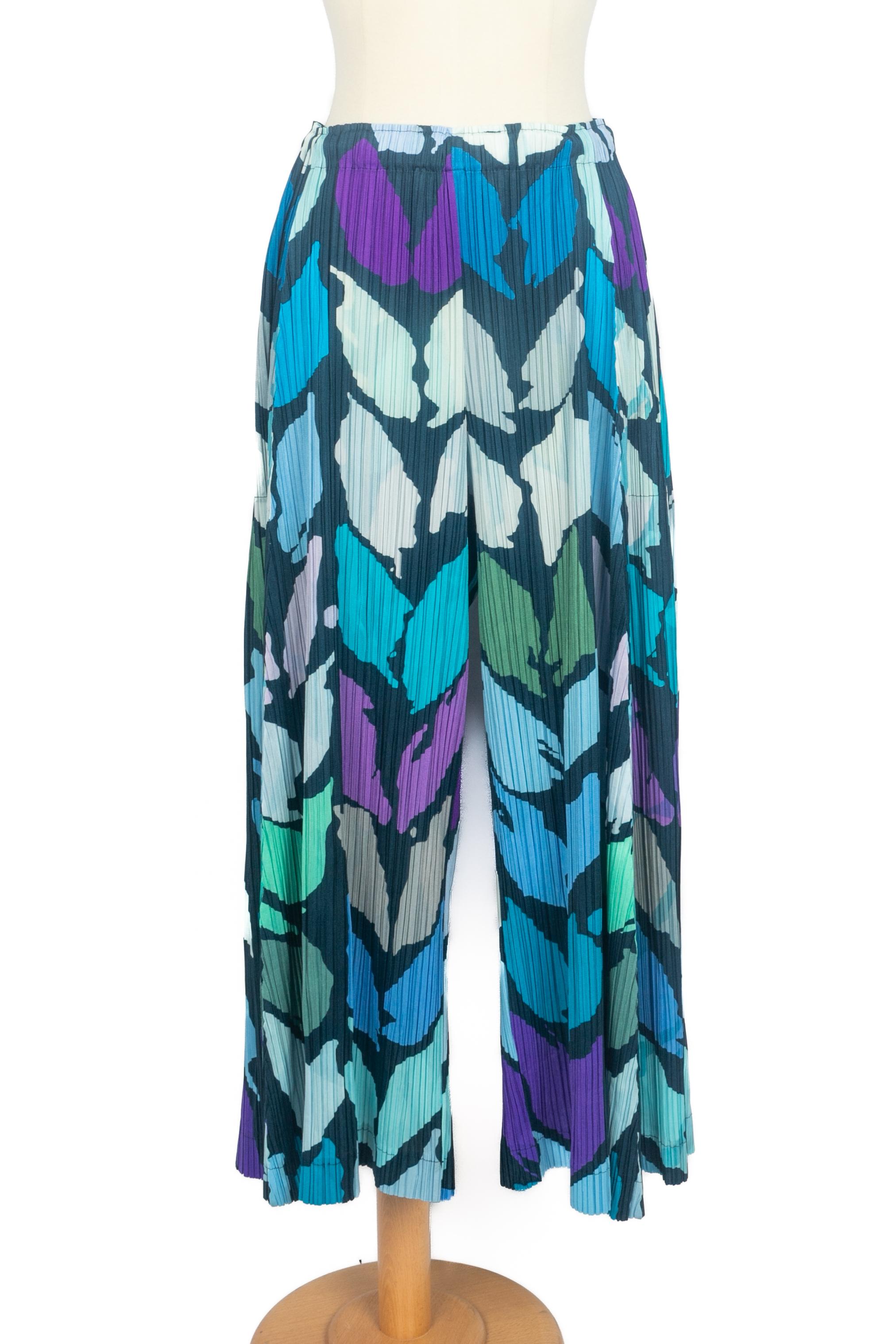 SSEY MIAKE - (Made in Japan) Pantalones cortos 