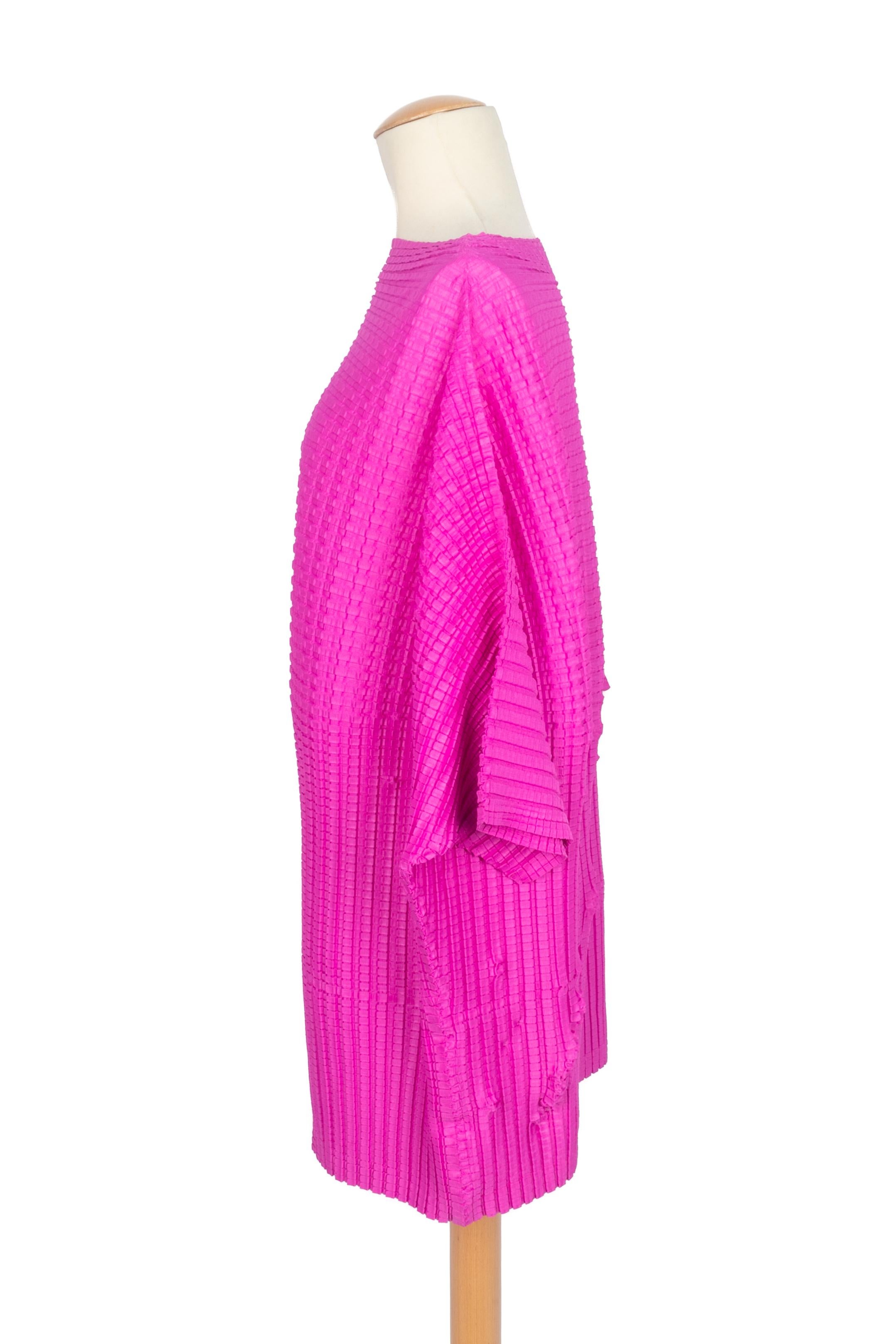 Issey Miyake rose Robe Pleats Please en vente 2