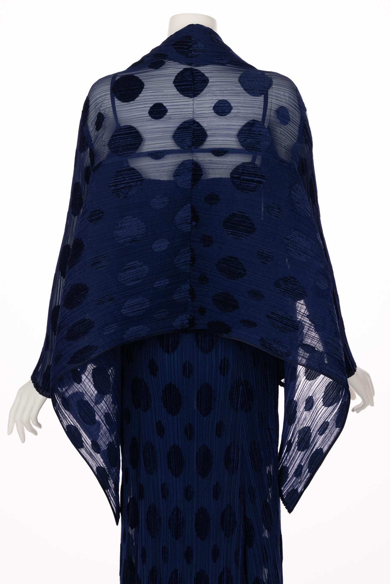 Issey Miyake Pleated Blue Polka Dot Dress & Jacket Set For Sale 3