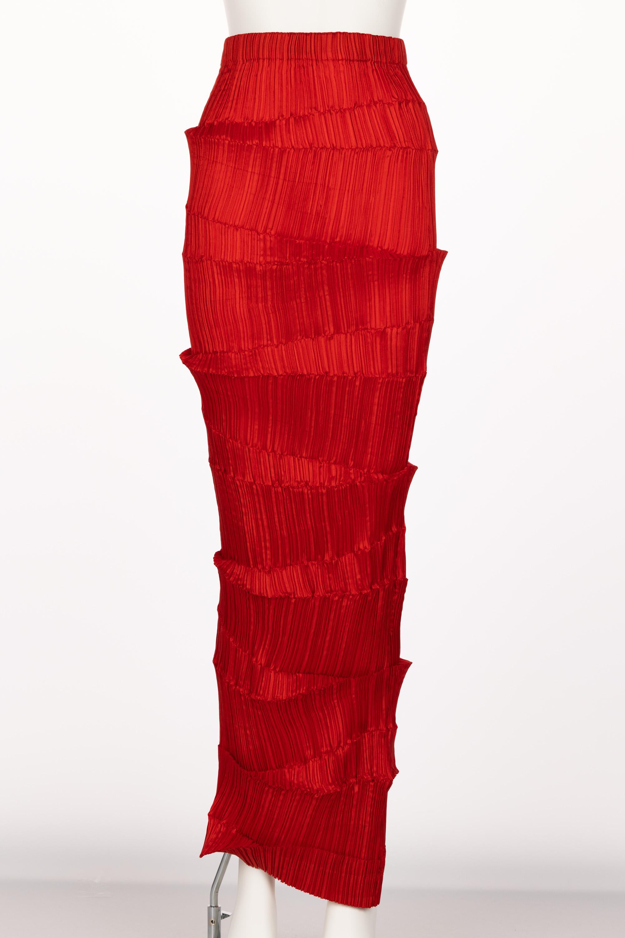 Issey Miyake Pleated Red Maxi Skirt 1990s 2