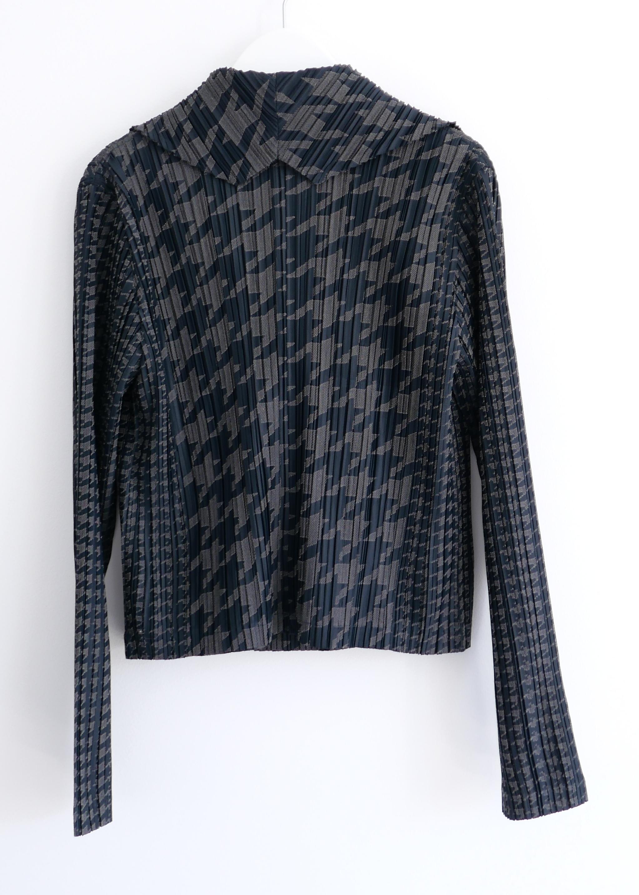 Issey Miyake Pleats Please 2015 Houndstooth Jacket In New Condition In London, GB
