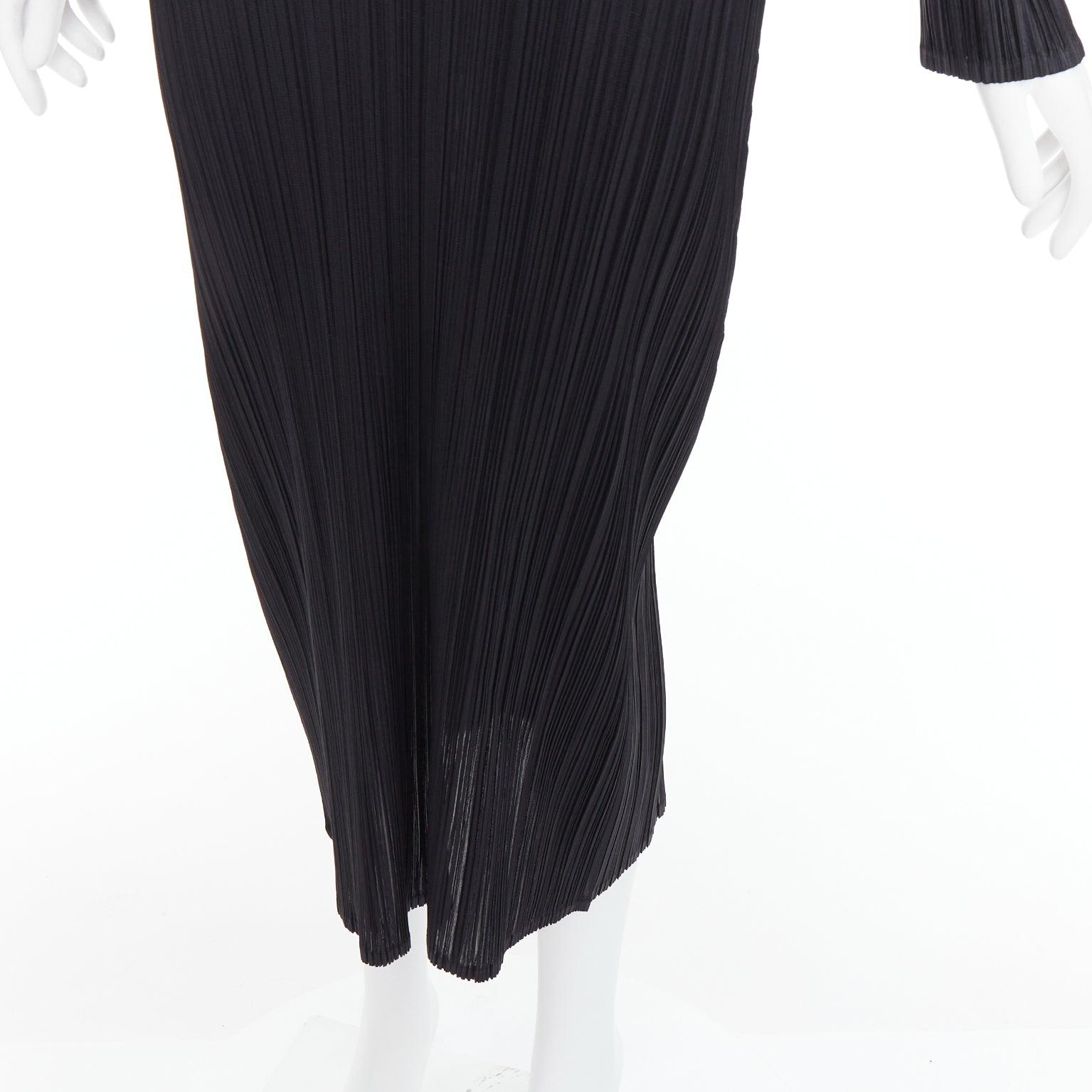 ISSEY MIYAKE Pleats Please black plisse bateau neck slit midi dress JP4 XL For Sale 2