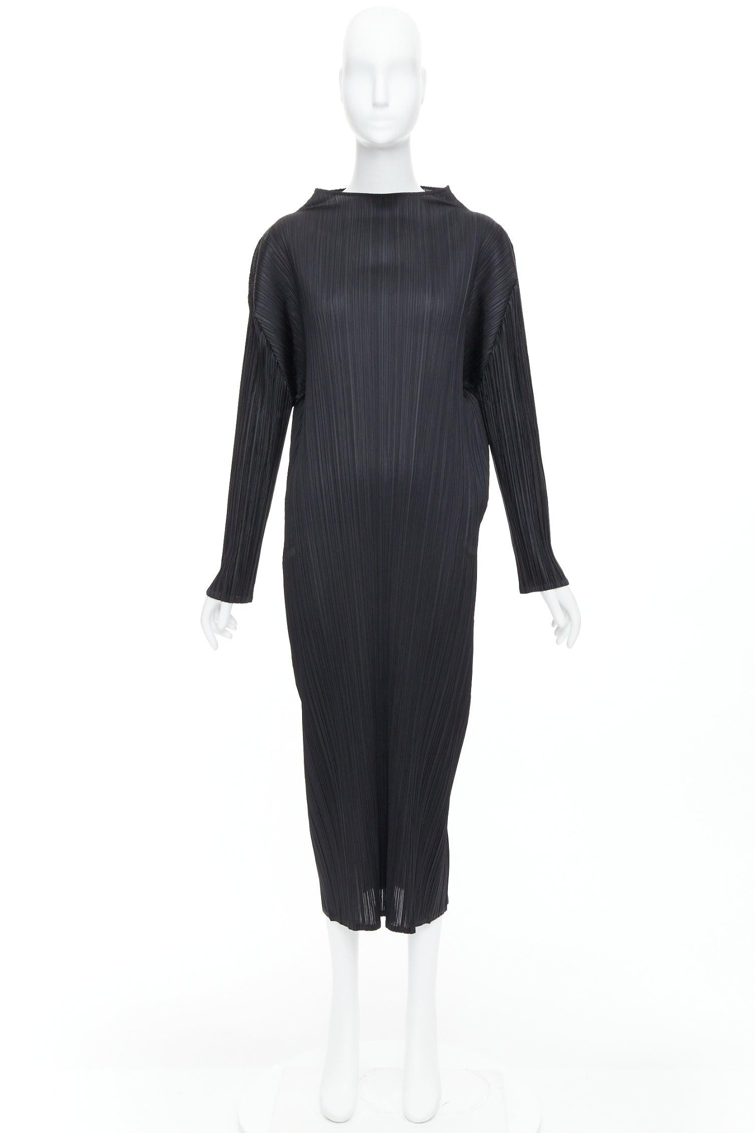 ISSEY MIYAKE Pleats Please black plisse bateau neck slit midi dress JP4 XL For Sale 4