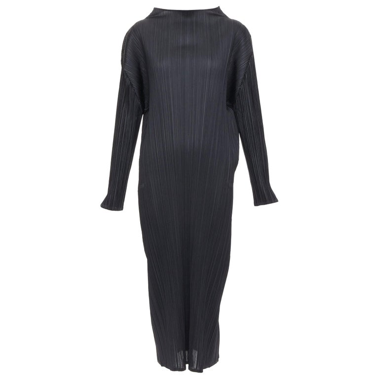 black plisse high neck midi dress Black Plisse Halterneck Midi Dress