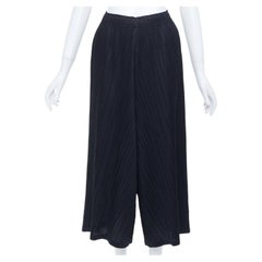 ISSEY MIYAKE Pleats Please black plisse elastic waist cropped pants JP3 L