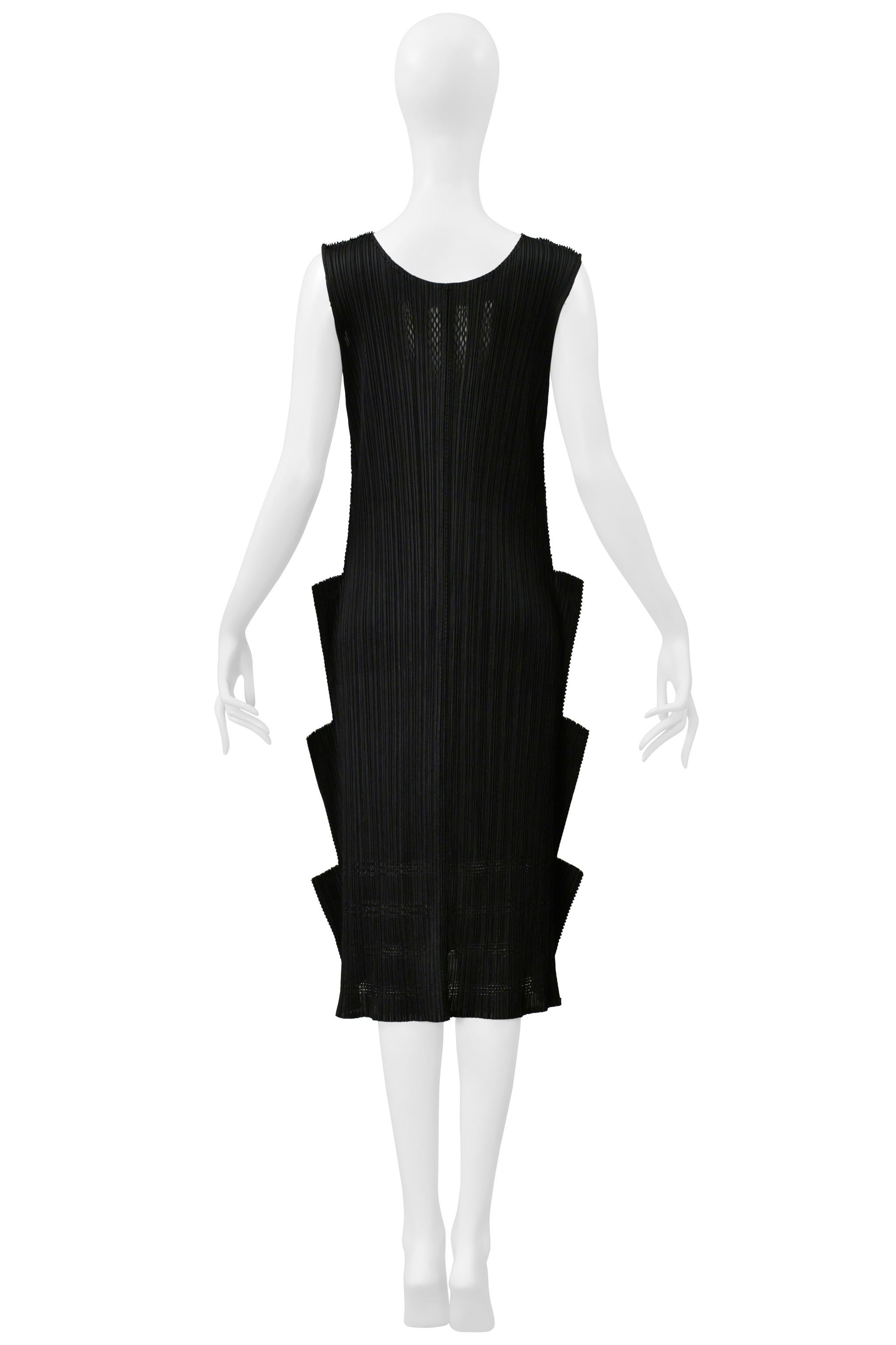 Resurrection Vintage freut sich, ein Vintage Issey Miyake schwarz Falten bitte schwarz 
