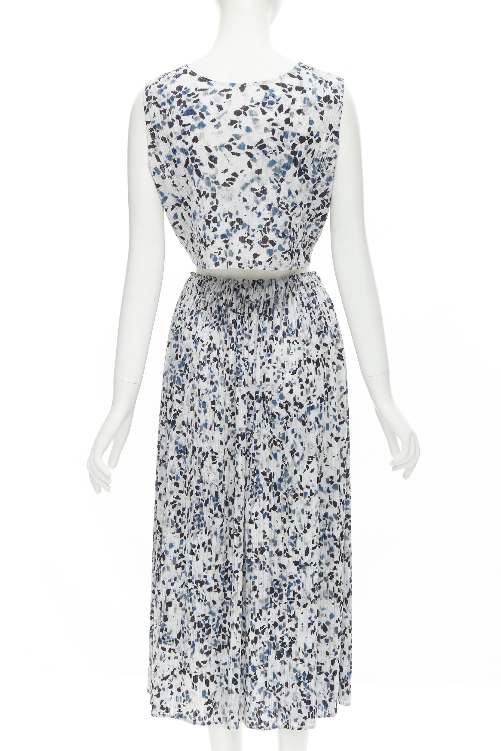 Gray ISSEY MIYAKE PLEATS PLEASE blue grey speckle print backless plisse dress Sz.3 L