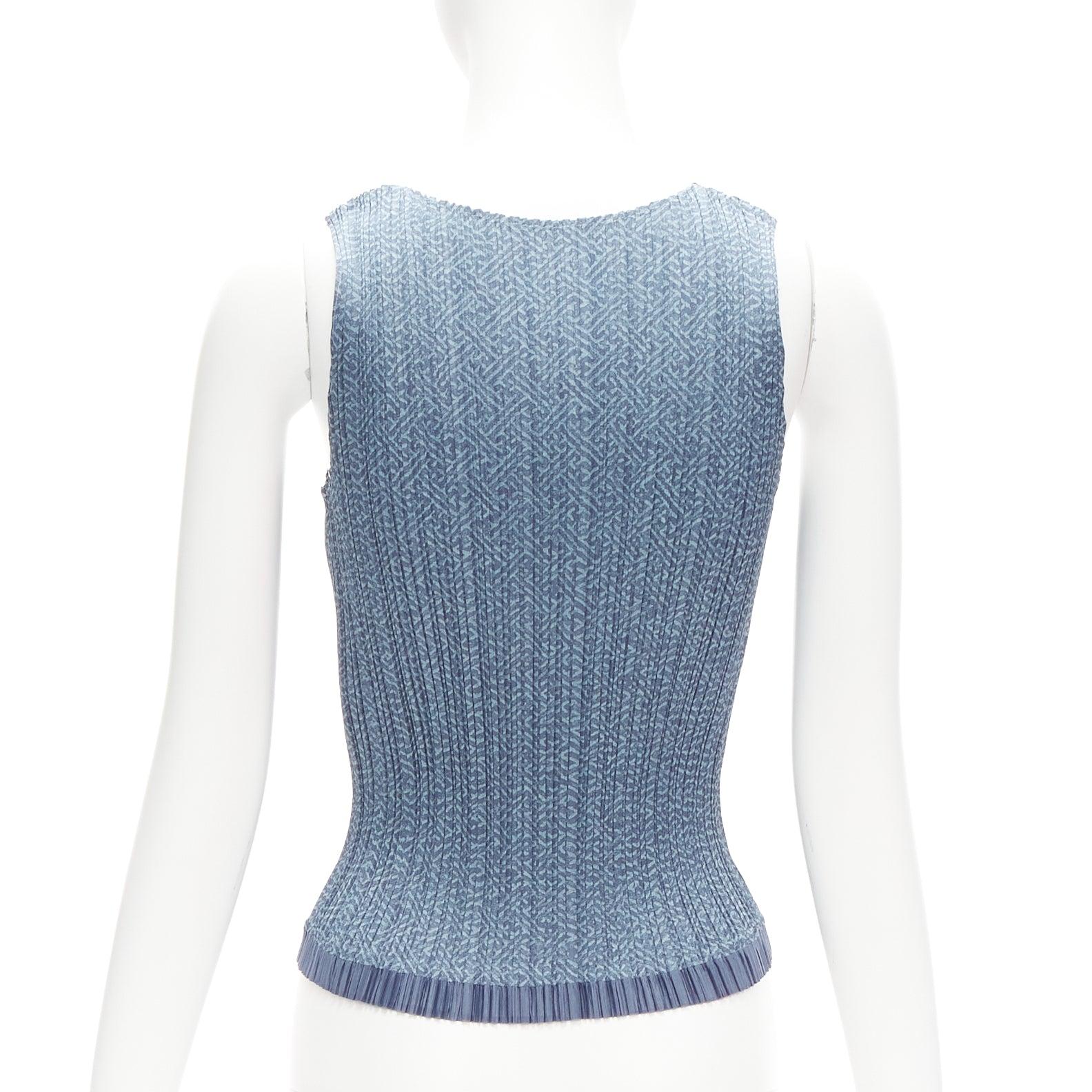 ISSEY MIYAKE PLEATS PLEASE blue maze print plisse scoop vest tank JP3 L In Excellent Condition For Sale In Hong Kong, NT