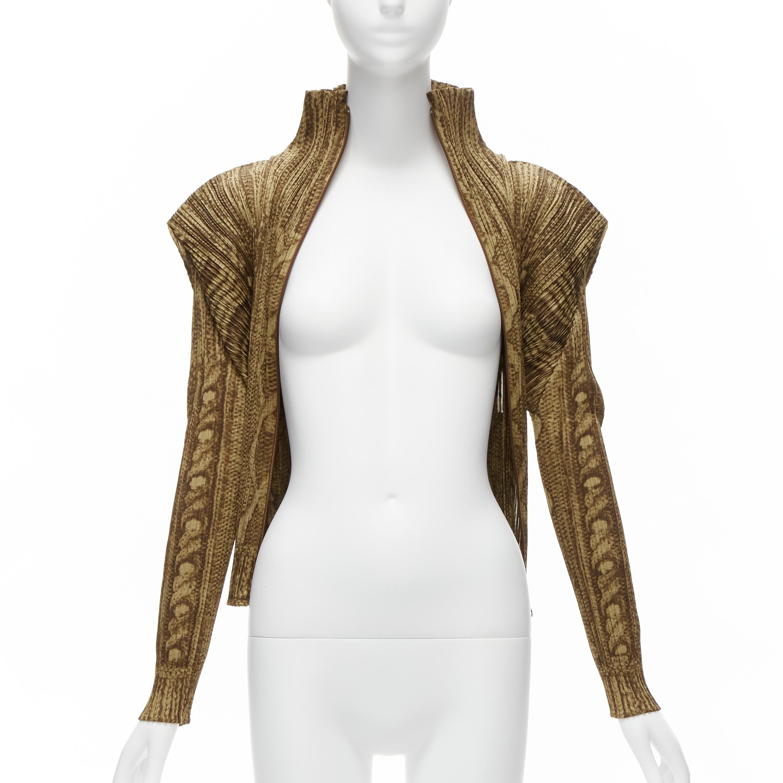 Marron ISSEY MIYAKE PLEATS Please veste zippée en tricot câblé Brown tromp loeil JP4 XL en vente