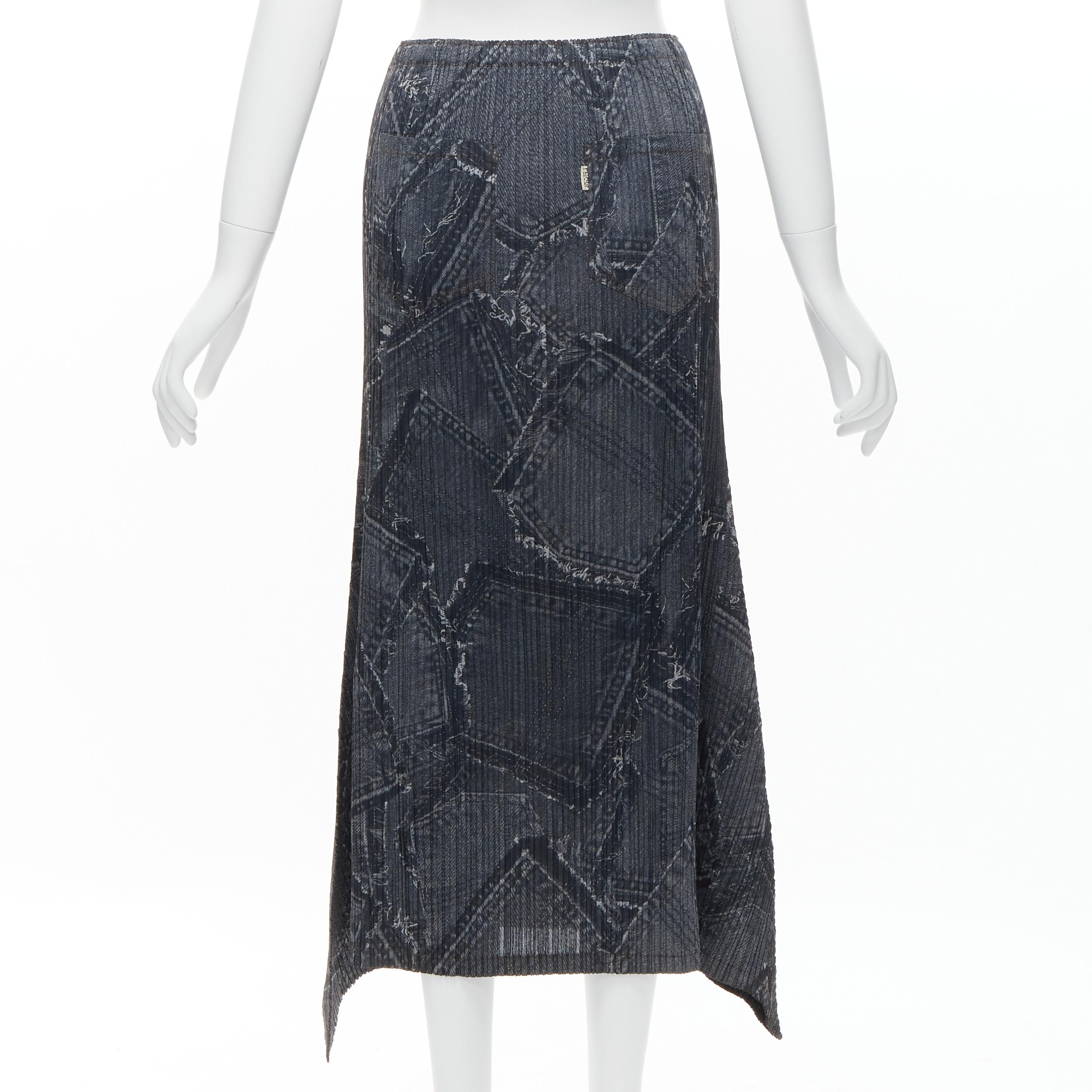 Women's ISSEY MIYAKE PLEATS PLEASE dark blue denim patchwork print pleated skirt JP2 M For Sale