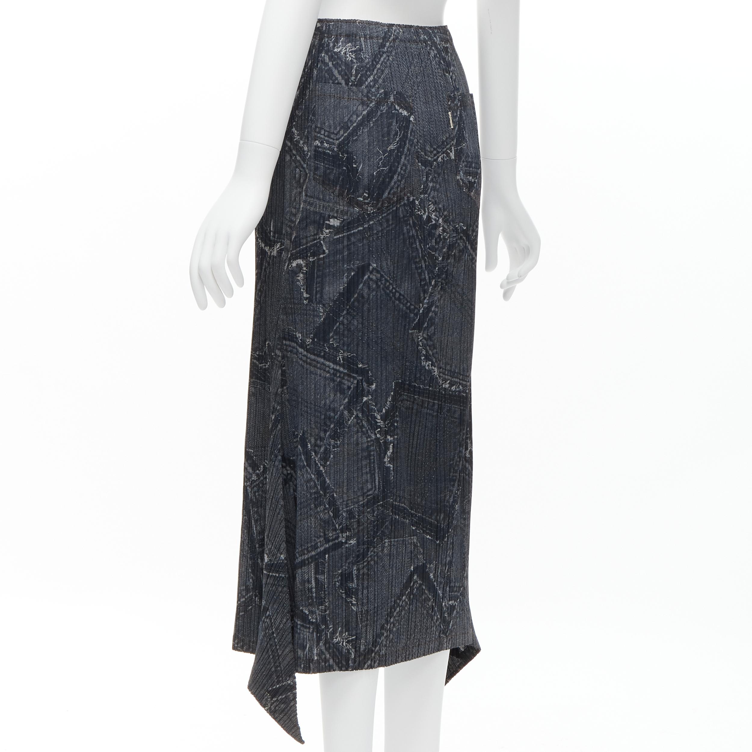 ISSEY MIYAKE PLEATS PLEASE dark blue denim patchwork print pleated skirt JP2 M For Sale 1