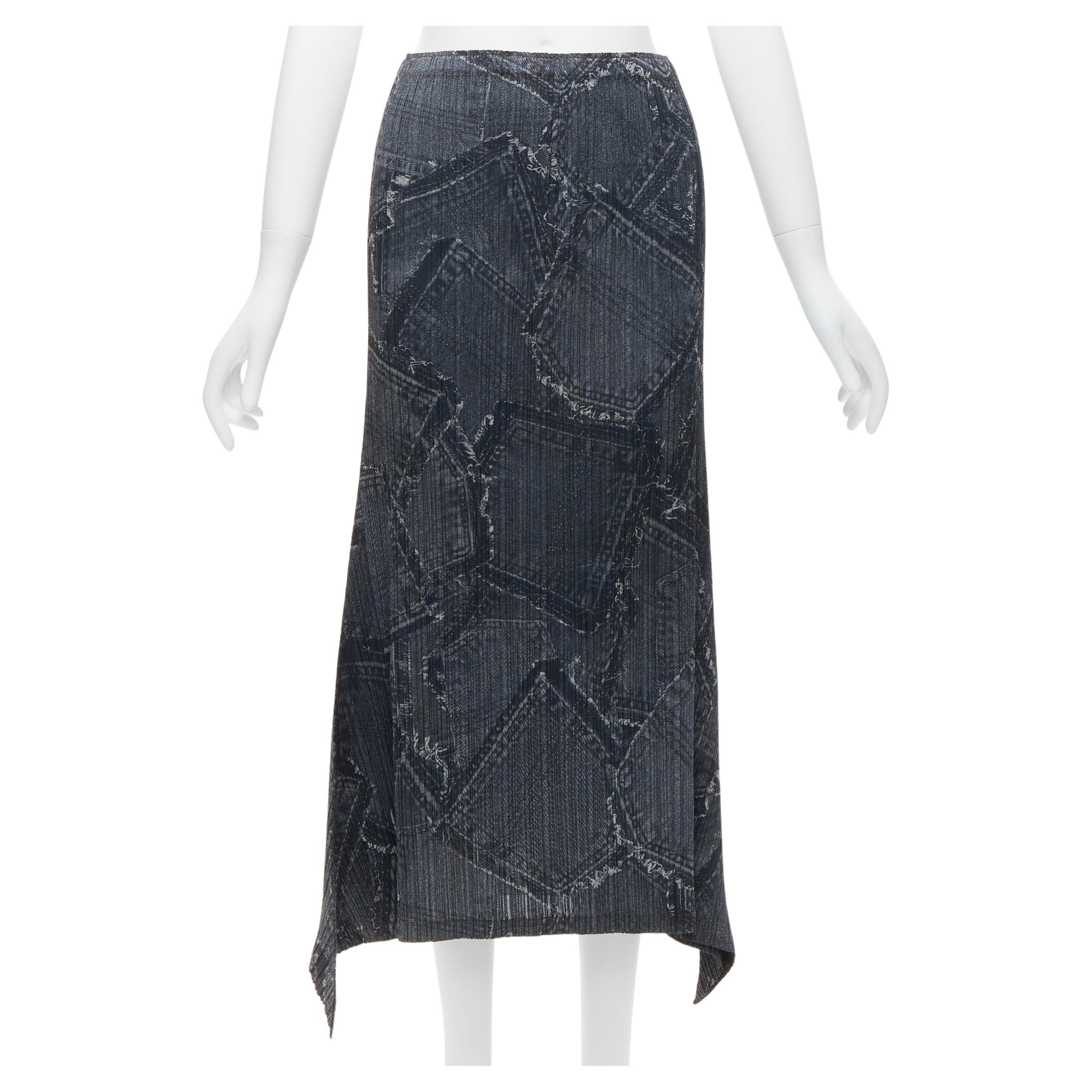ISSEY MIYAKE PLEATS PLEASE dark blue denim patchwork print pleated skirt JP2 M For Sale