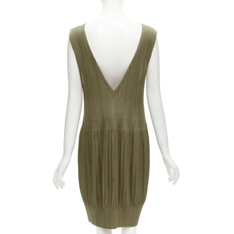 ISSEY MIYAKE PLEATS PLEASE gold V neck bubble skirt pleated plisse dress JP4 XL For Sale 2