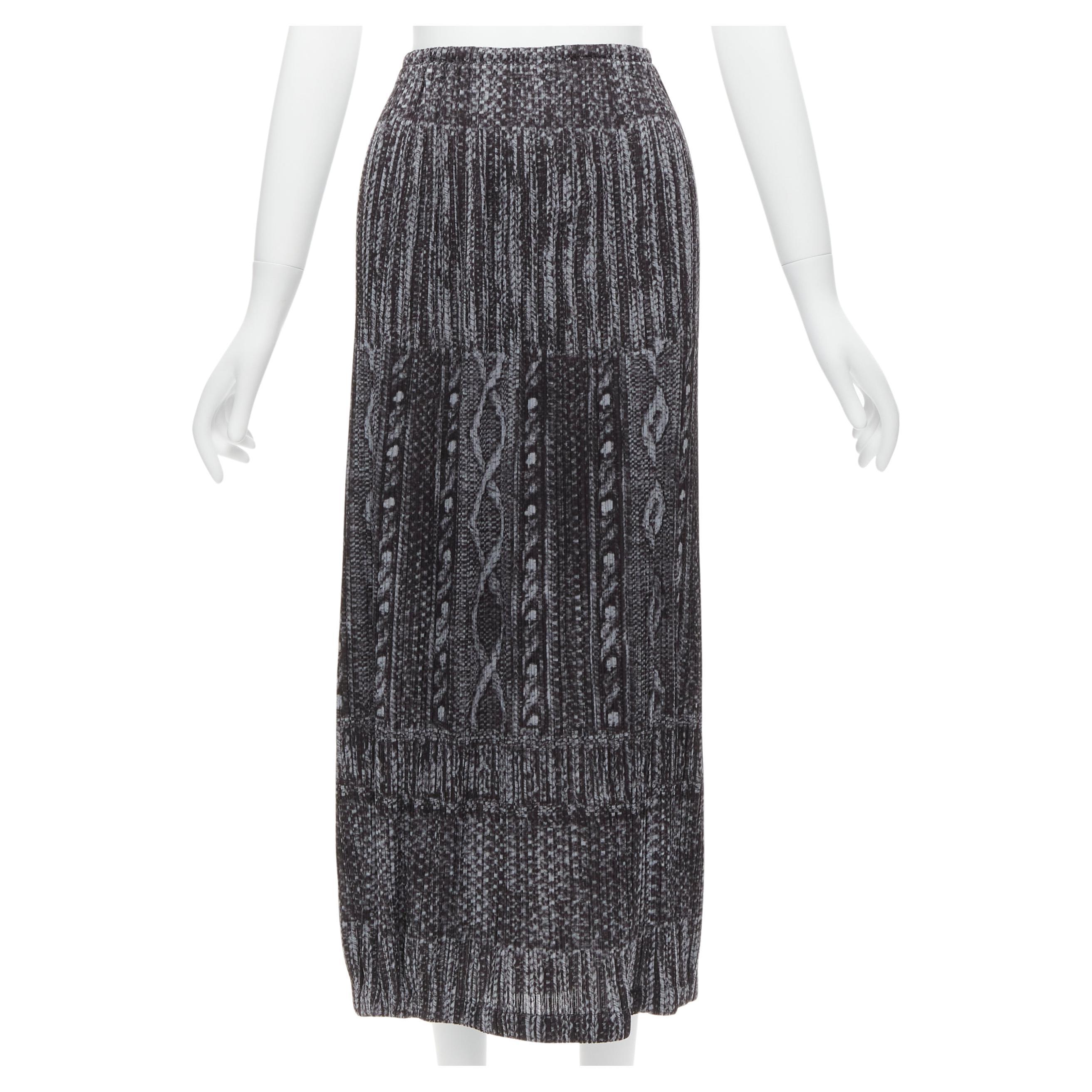 ISSEY MIYAKE PLEATS PLEASE grey black cable knit print pleated midi skirt JP2 M For Sale