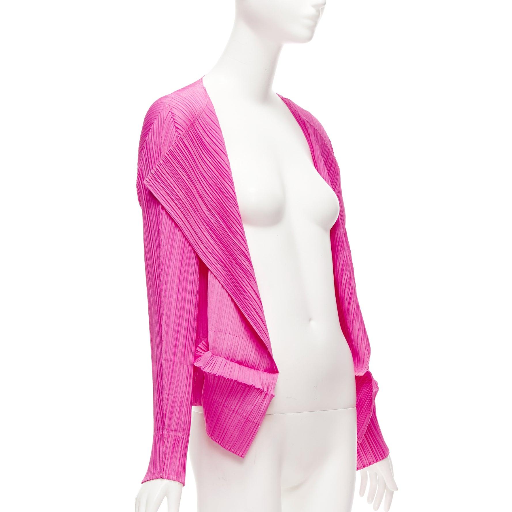 Gris ISSEY MIYAKE Pleats Please veste cardigan rose vif à plis et ourlet découpé en 3D JP3 L en vente