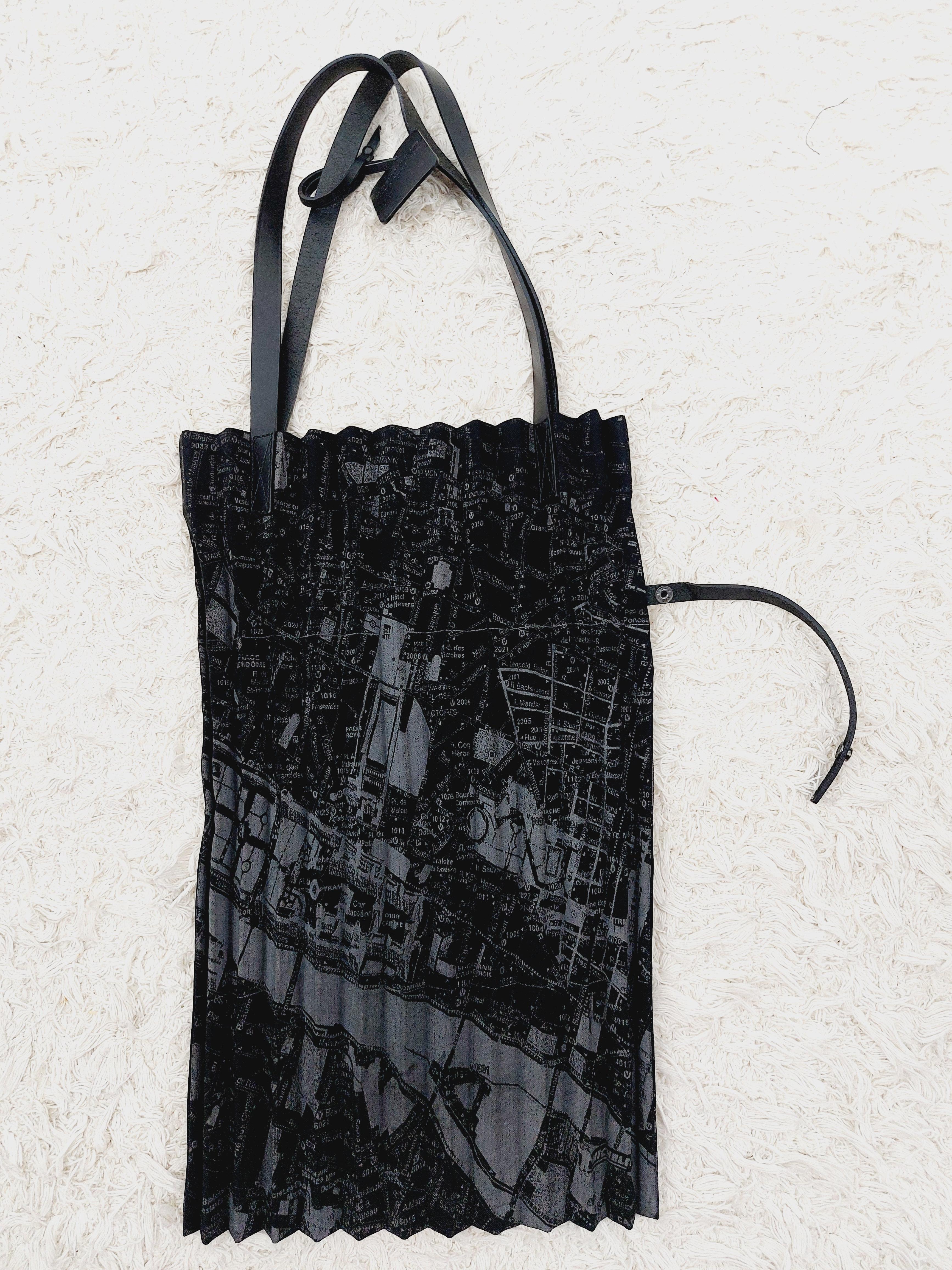 Issey Miyake Pleats Please Sac à main plissé Paris City Metro Line carte vintage en vente 6