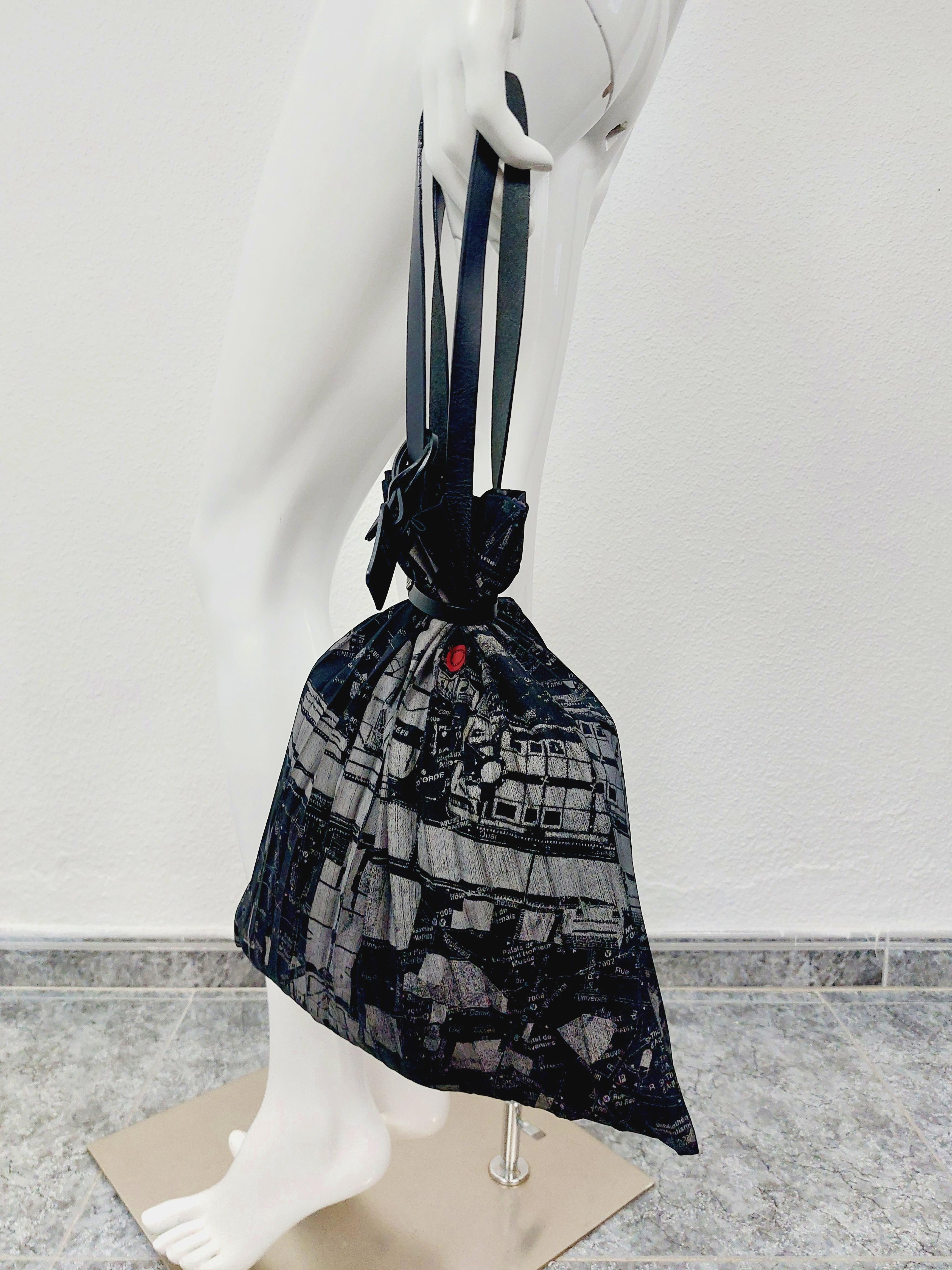 Issey Miyake Pleats Please Sac à main plissé Paris City Metro Line carte vintage en vente 2