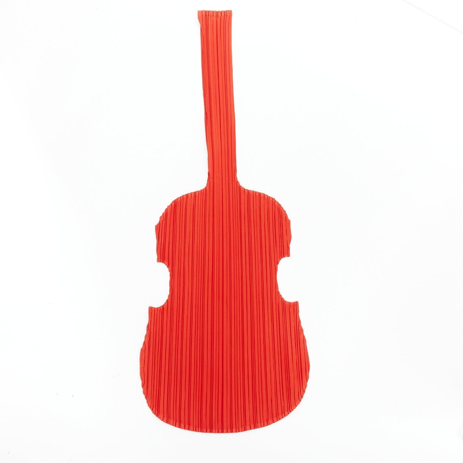 Women's ISSEY MIYAKE PLEATS PLEASE rare limited edition red plisse guitar tote bag For Sale