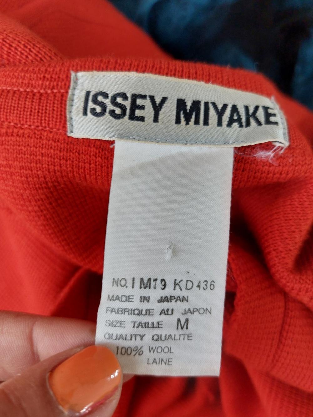 Issey Miyake Pleats Please Red Piercing Punk Deconstructed Rivet Coat Jacket For Sale 9