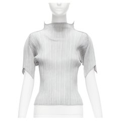 Issey Miyake Pleats Please argento collo a spillo taglio angolare pieghe top JP3 L