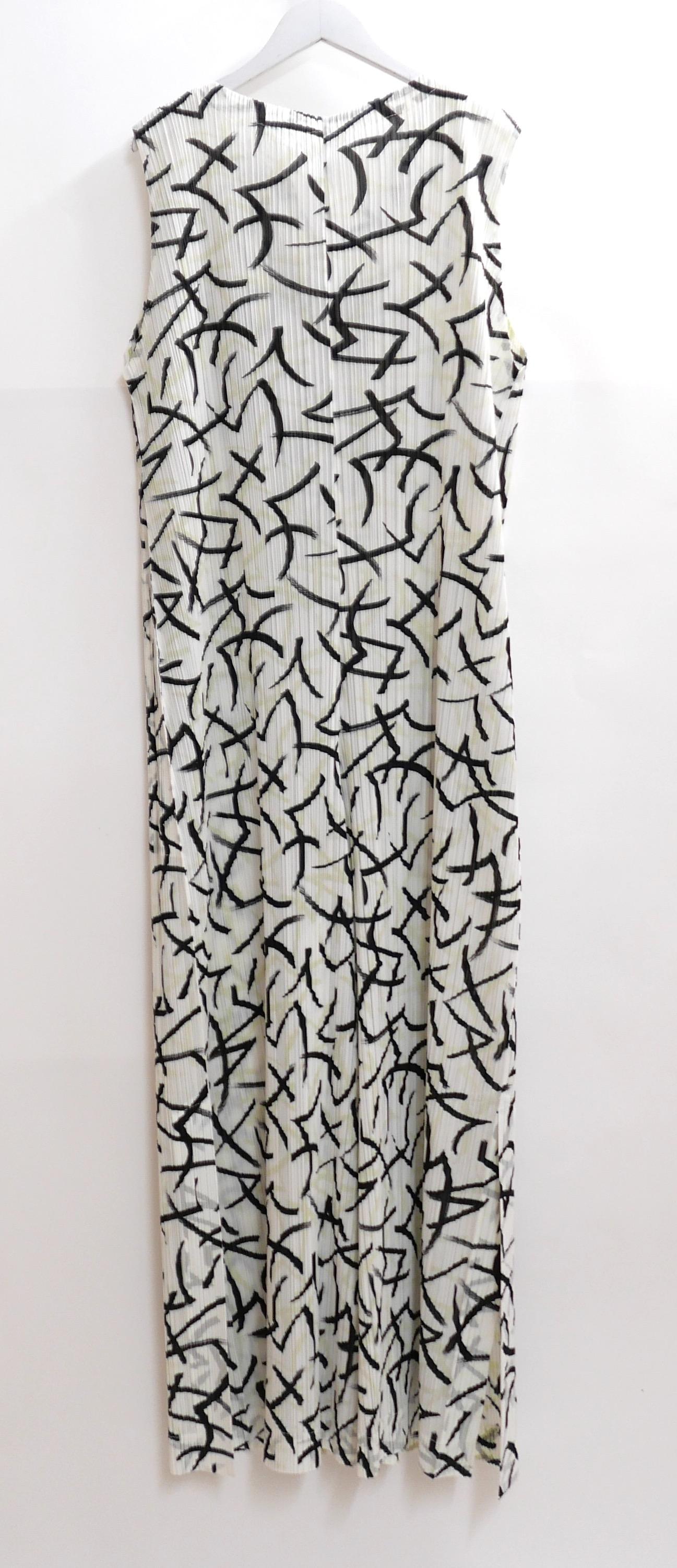 Issey Miyake Tuta con stampa Pleats Please Squiggle In condizioni Nuovo in vendita a London, GB