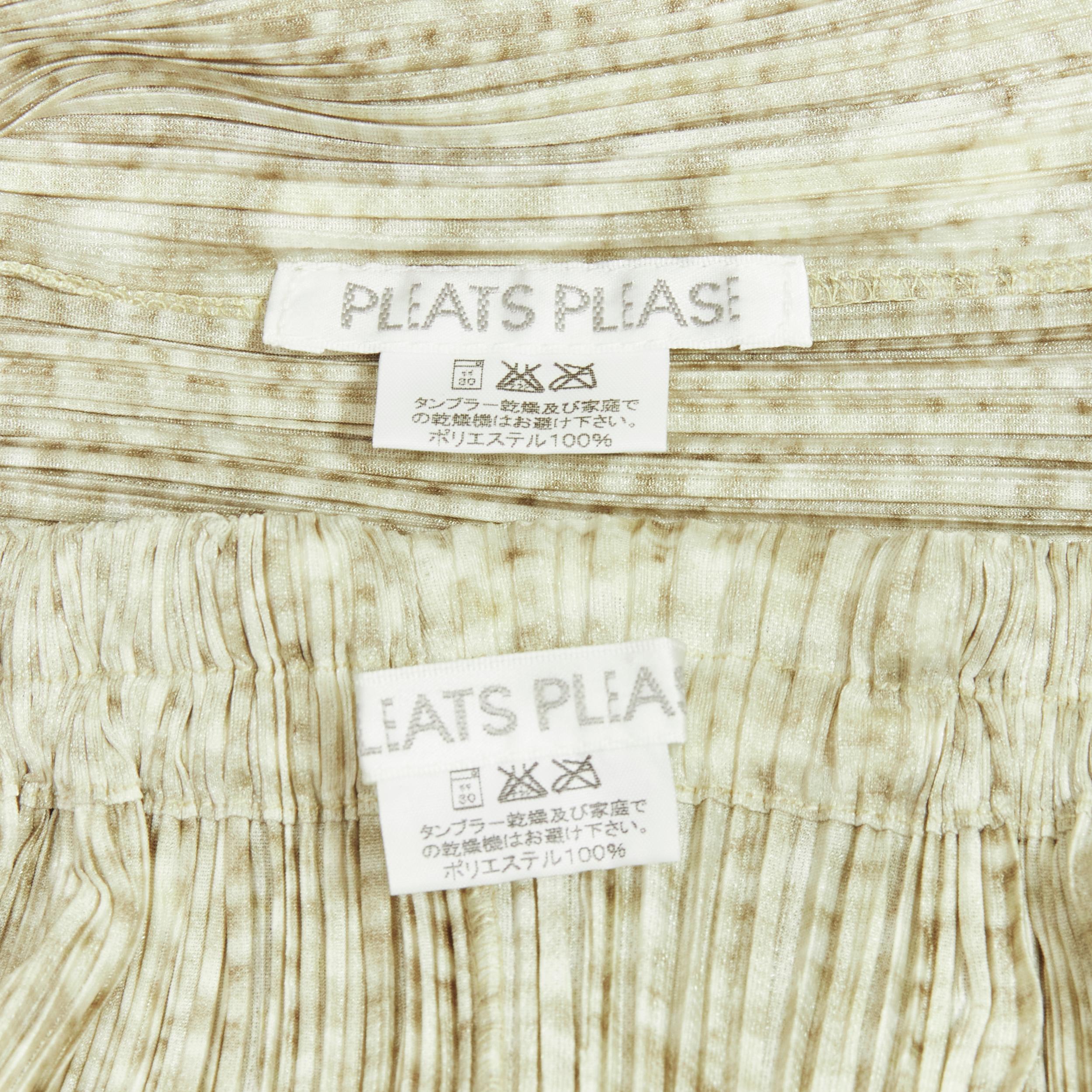 Issey Miyake PLEATS Please tromp loil imprimé tricoté en câble plisse ensemble haut jupe en vente 8