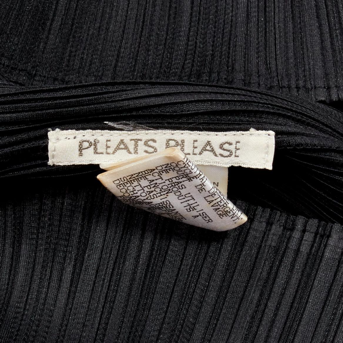 ISSEY MIYAKE Pleats Please Vintage black plisse round neck tank top JP3 L For Sale 4