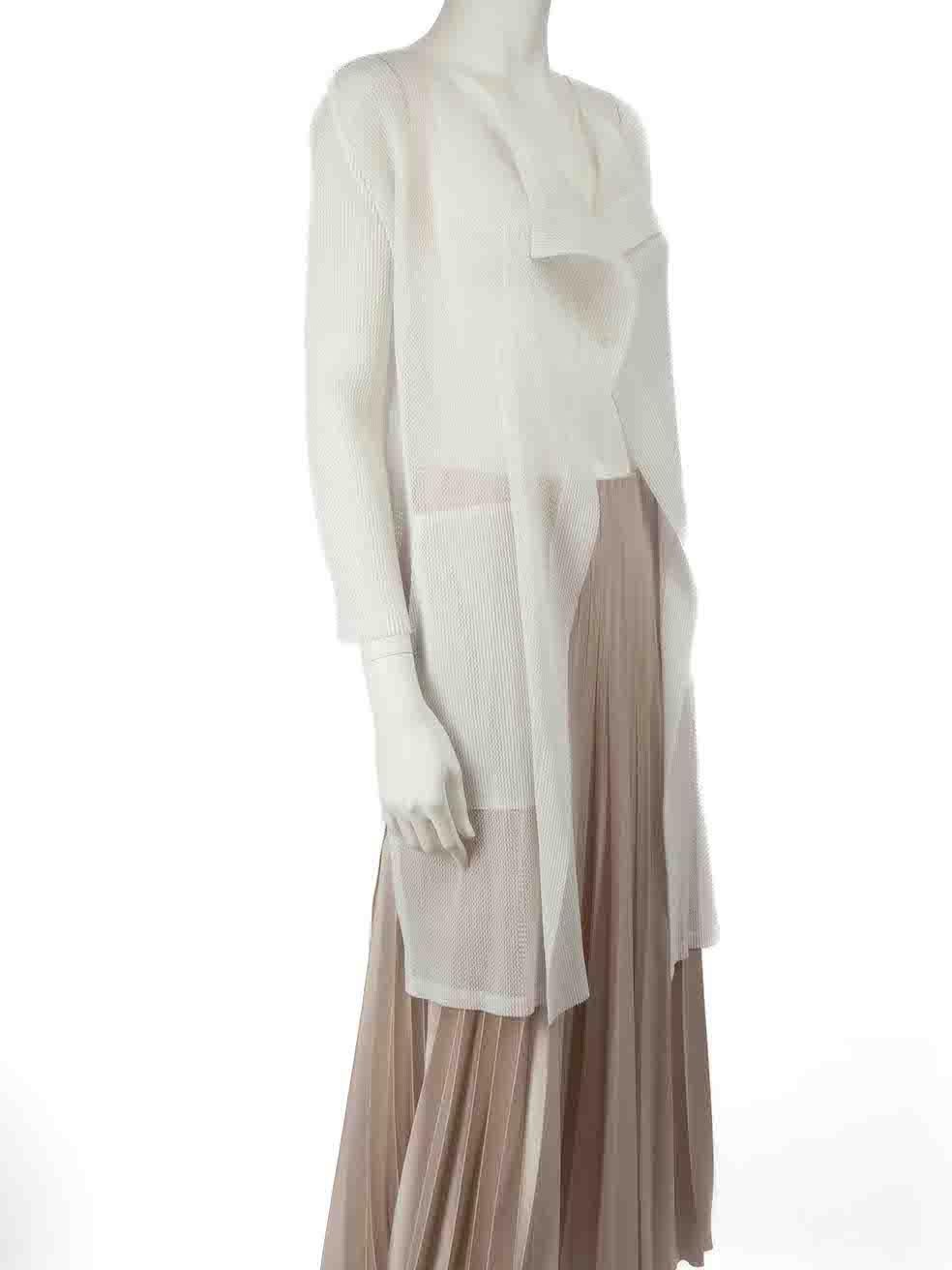 CONDITION is Very good. Minimal wear to cardigan is evident. Minimal wear to the centre-front with light mark on this used Issey Miyake Pleats Please designer resale item.
 
 Details
 White
 Polyester
 Mid length cardigan
 Mesh texture
 See through
