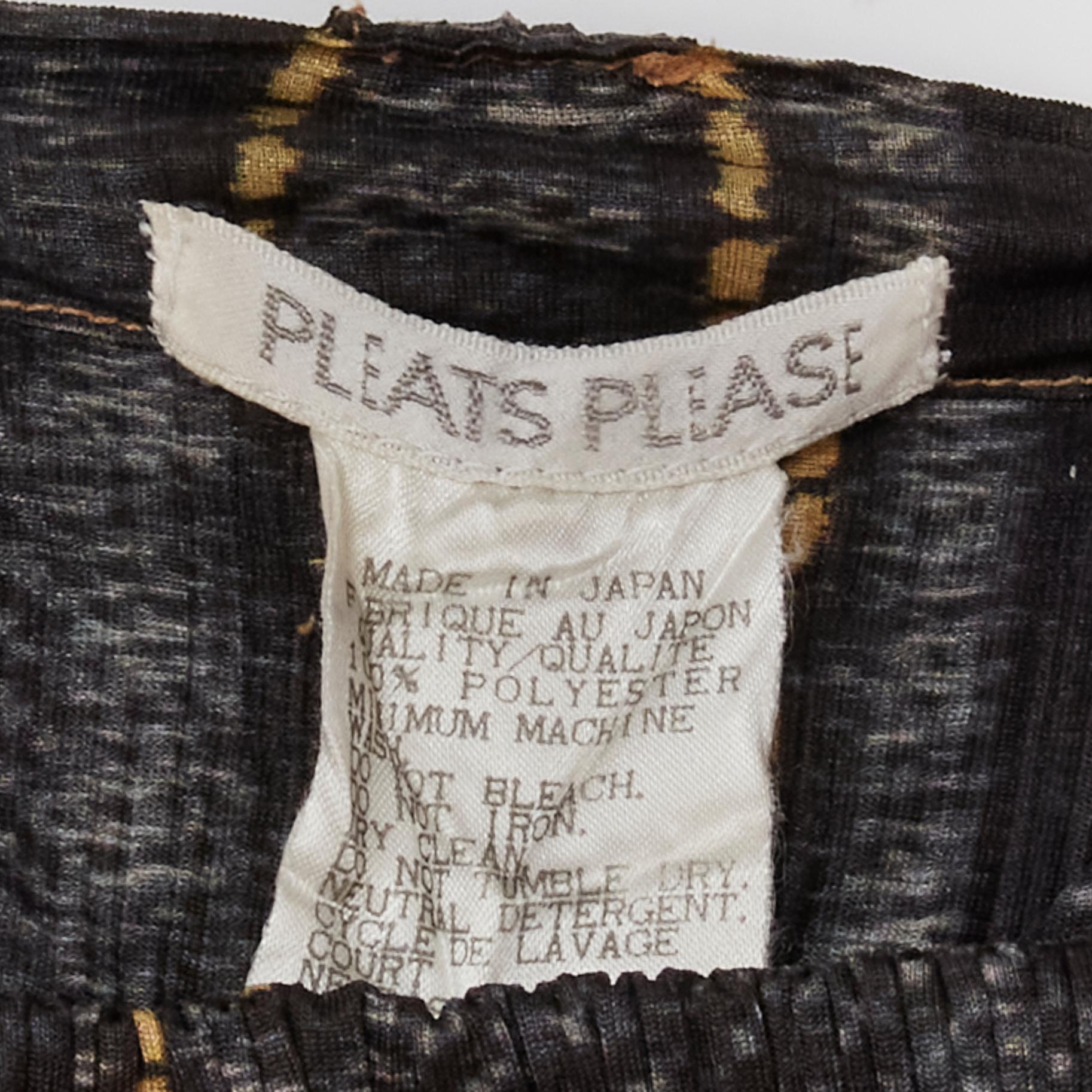 ISSEY MIYAKE PLEATS PLEASE yellow overstitched blue denim tromp loeil skirt JP2 For Sale 4