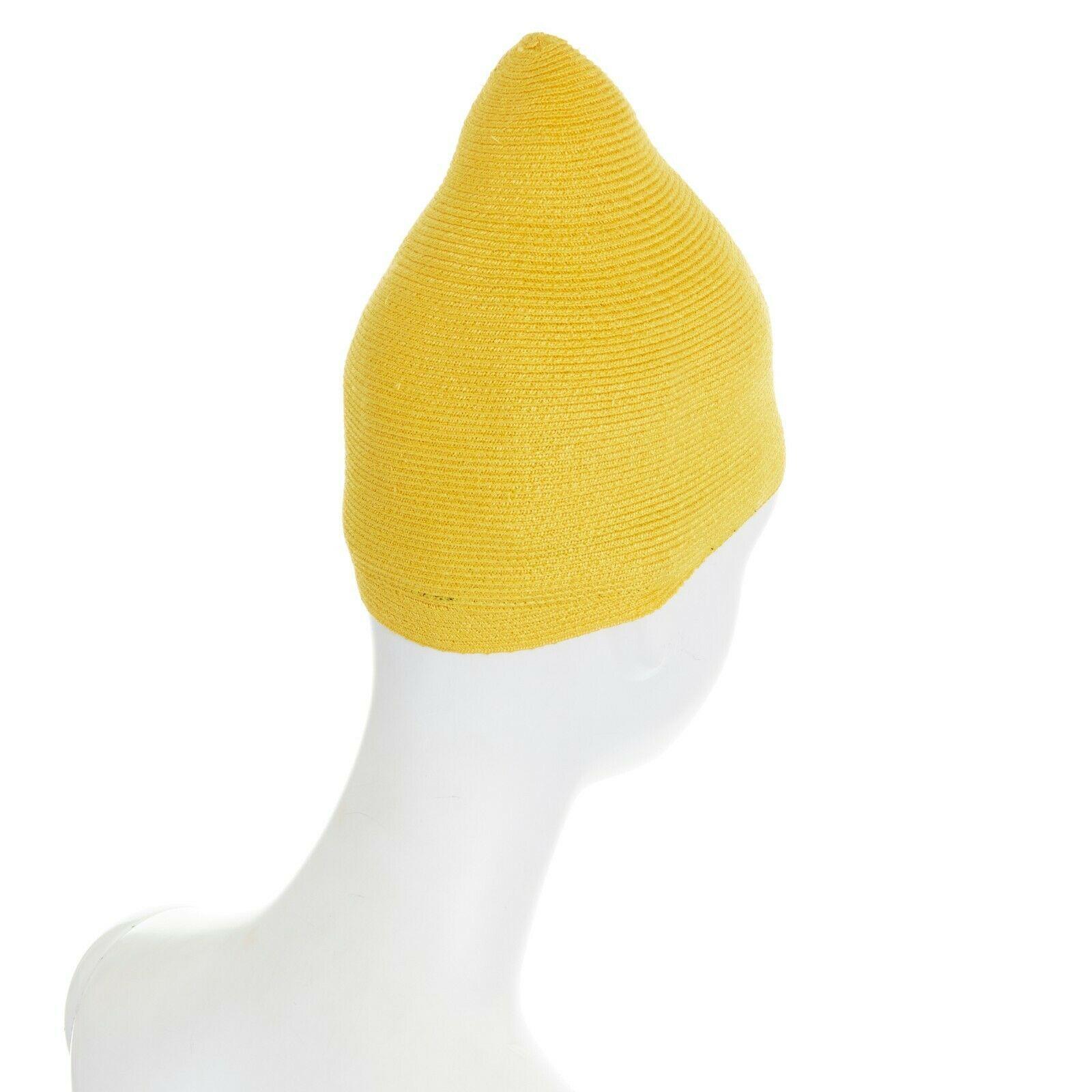 ISSEY MIYAKE PLEATS PLEASE yellow raffia straw woven pointed moroccan hat In New Condition In Hong Kong, NT