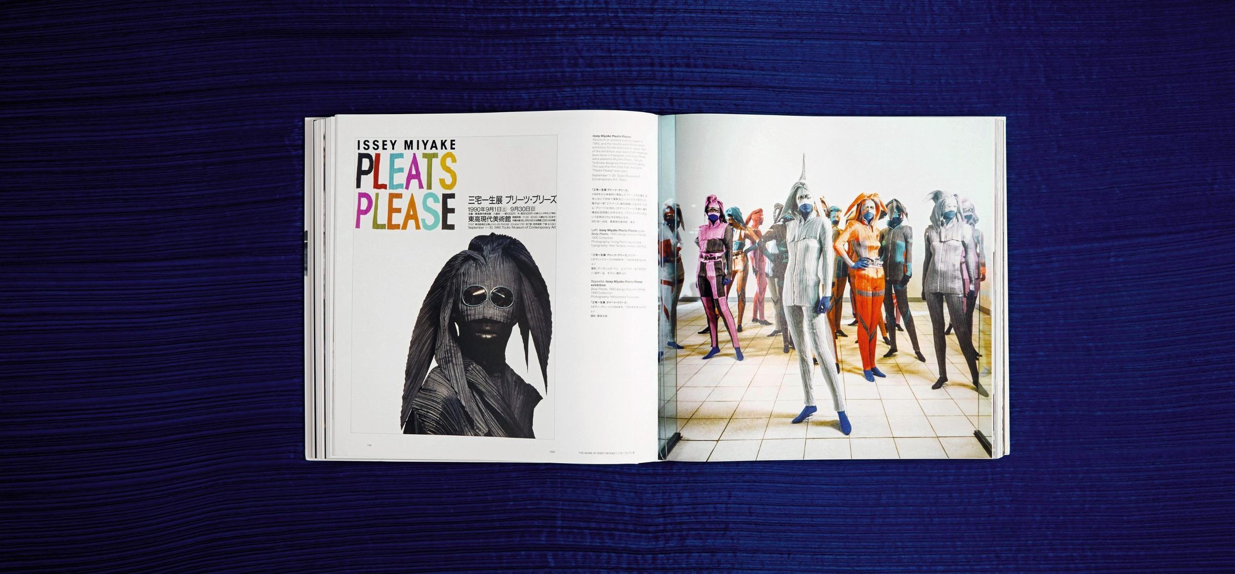 Issey Miyake. Signed Limited Edition book in Issey Miyake Bag For Sale 3