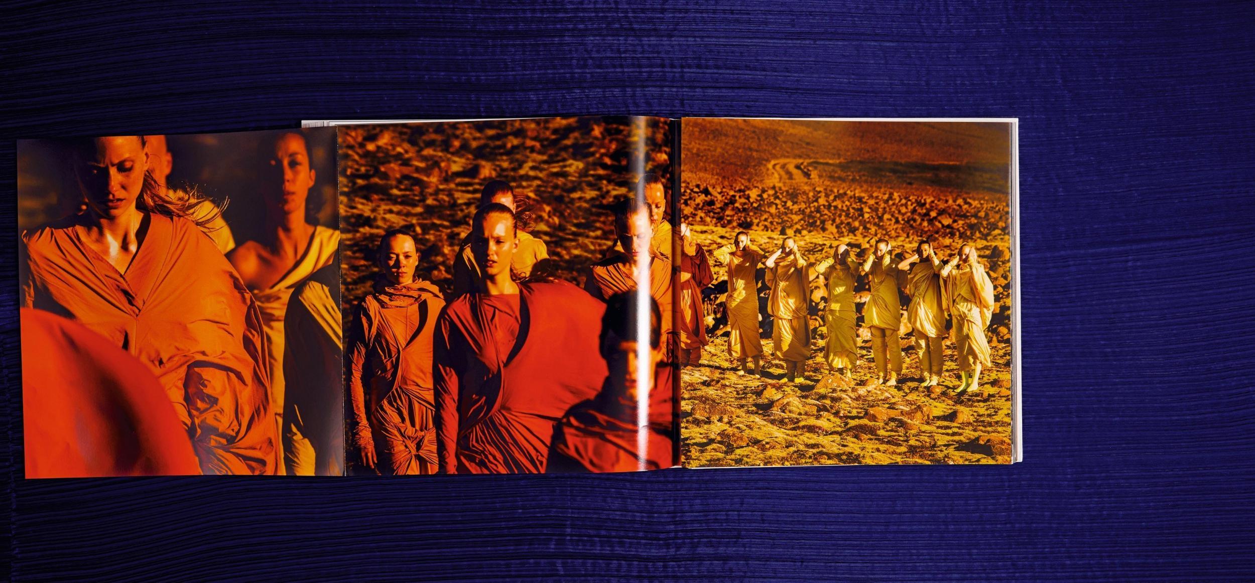 Issey Miyake. Signed Limited Edition book in Issey Miyake Bag For Sale 1