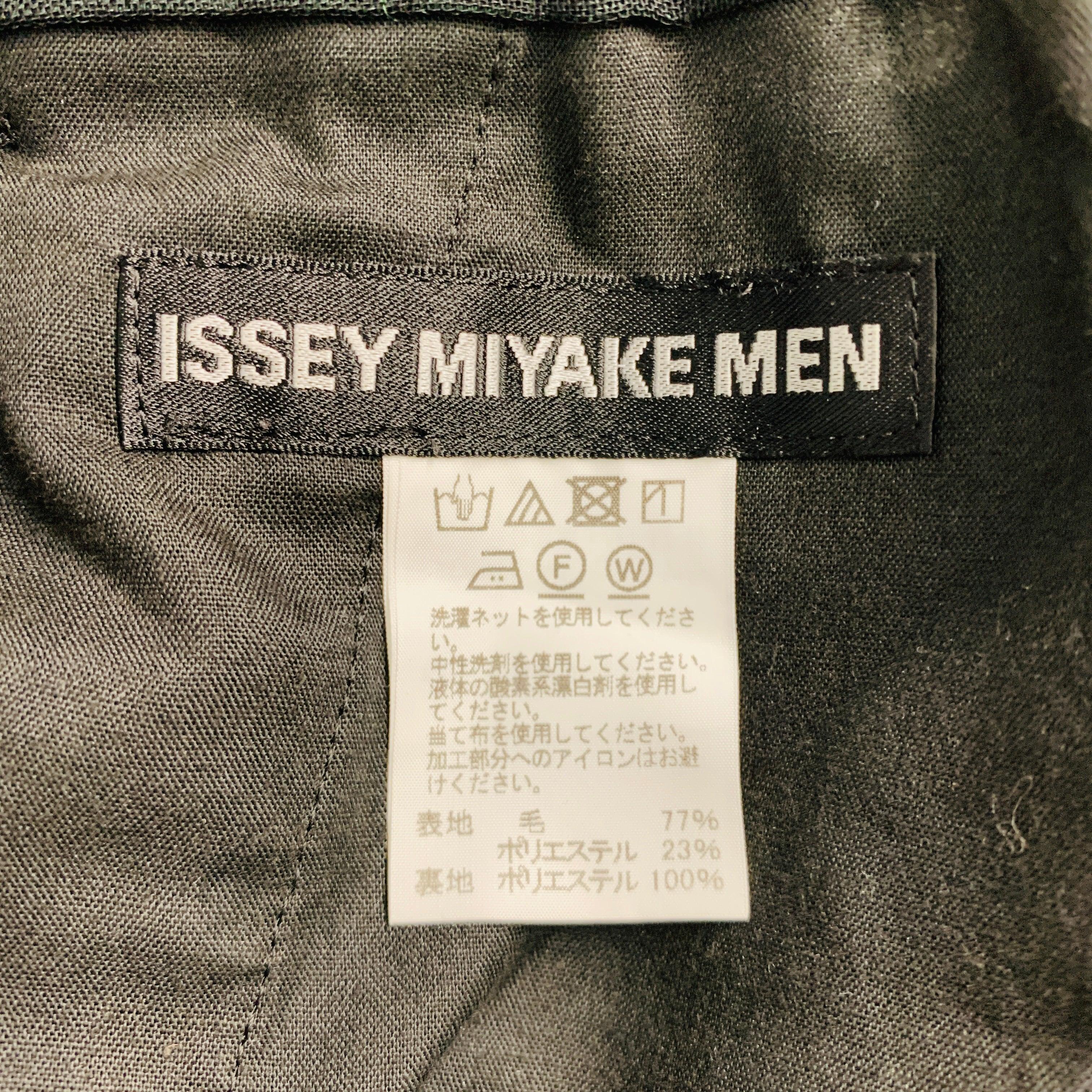 Men's ISSEY MIYAKE Size L Black Green Ombre Casual Pants For Sale
