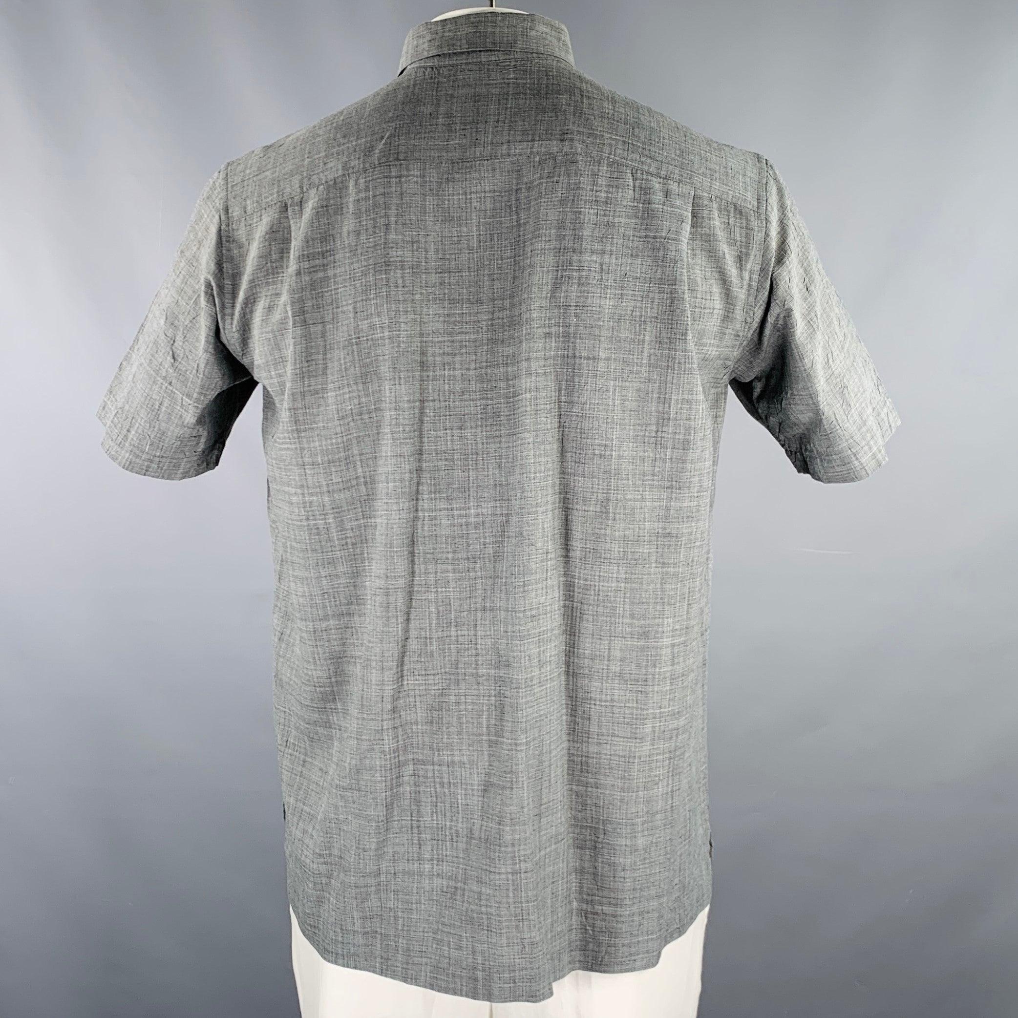 Gris ISSEY MIYAKE Taille L Chemise à manches courtes en polyester et lin gris chiné en vente