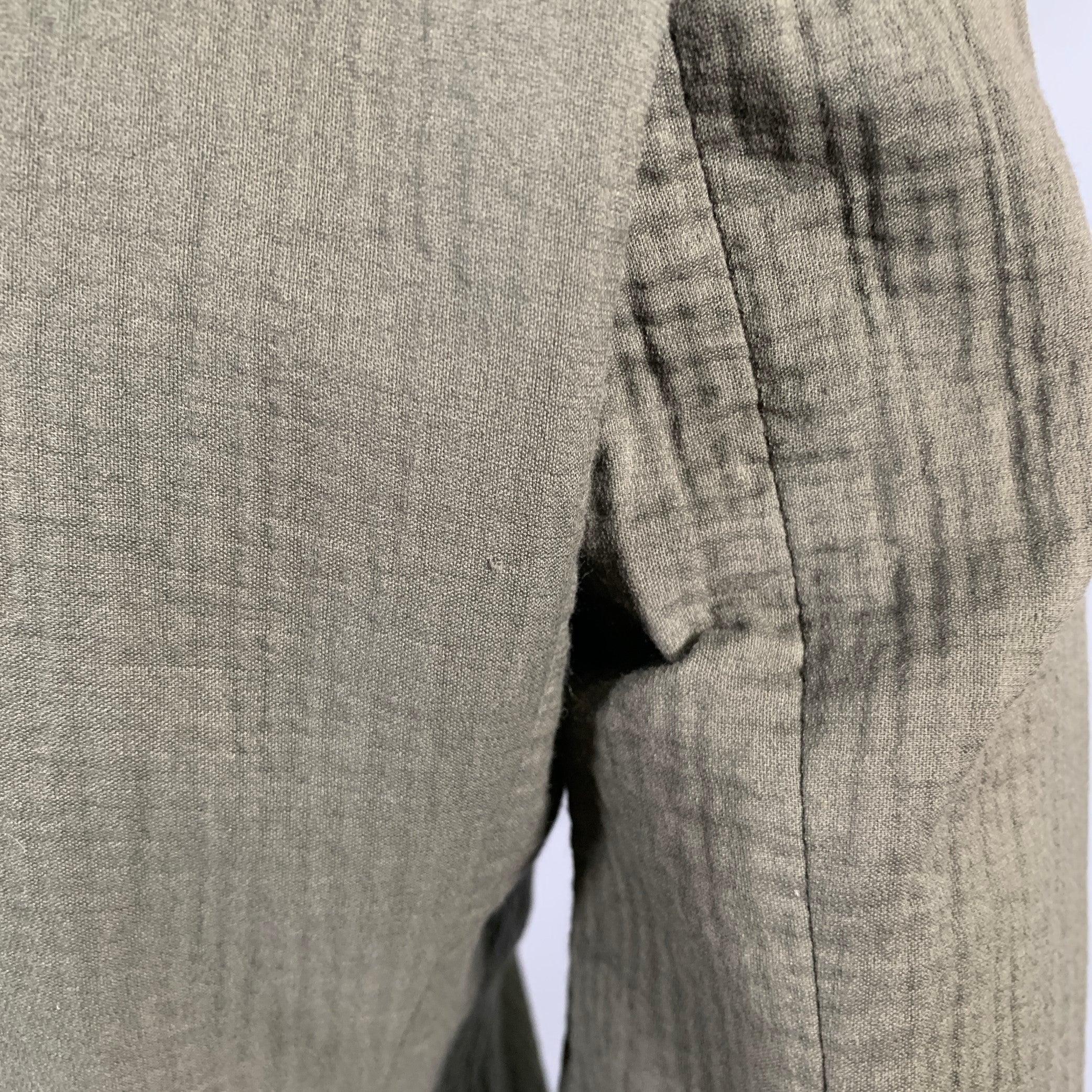 ISSEY MIYAKE Size L Olive Green Cotton Textured Unlined Jacket In Good Condition For Sale In San Francisco, CA