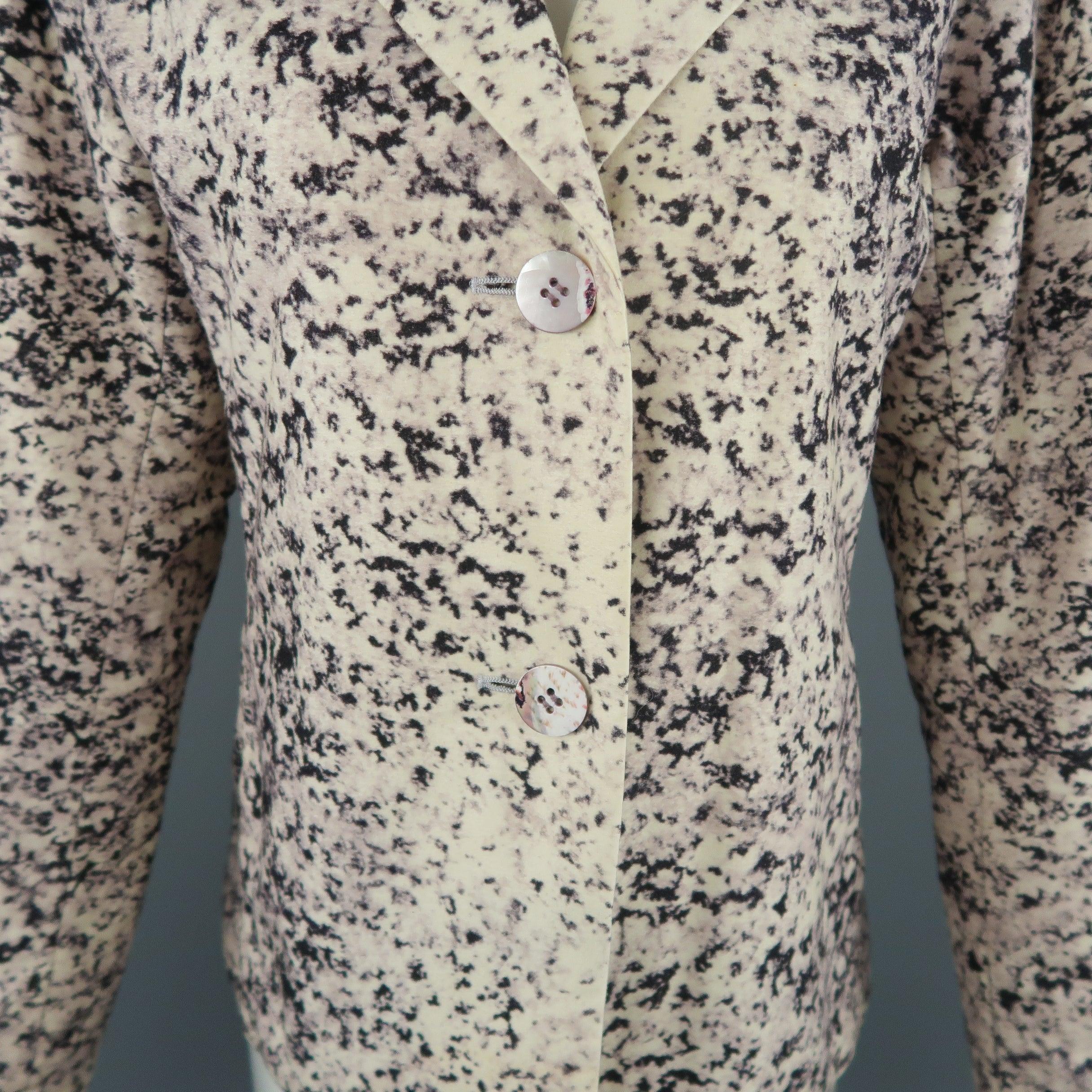 ISSEY MIYAKE Größe M Beige Jacke mit Marmordruck und Notch-Revers im Zustand „Gut“ im Angebot in San Francisco, CA