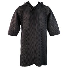 Issey Miyake Taglia S Giacca con cappuccio in poliestere nero traforato