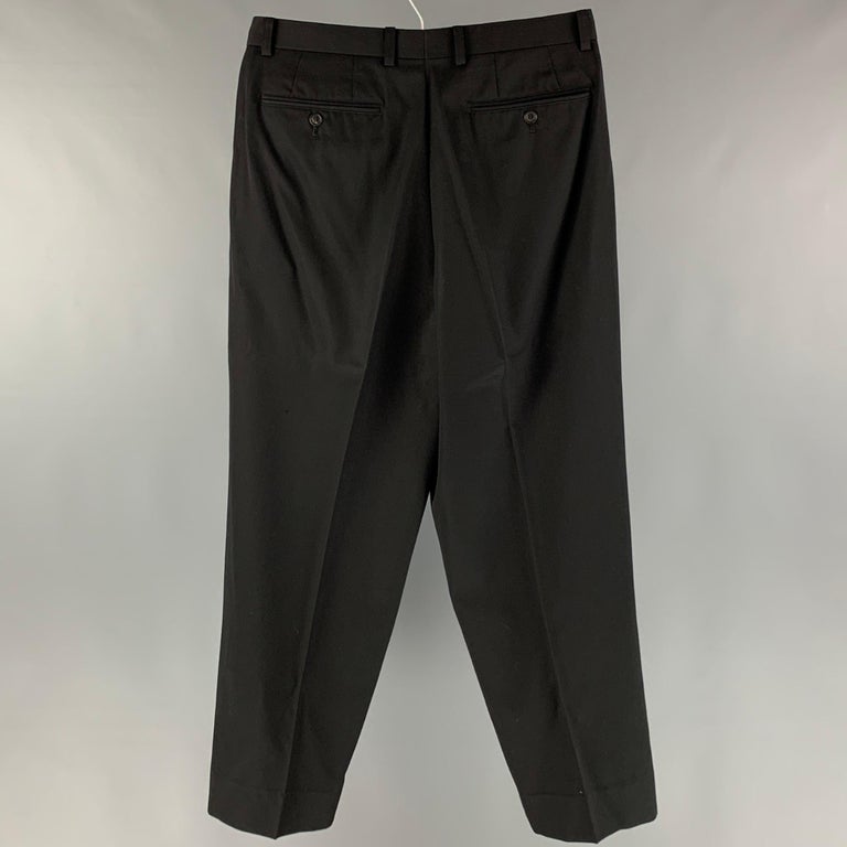 ISSEY MIYAKE Size S Black Solid Wool Pleated Dress Pants For Sale