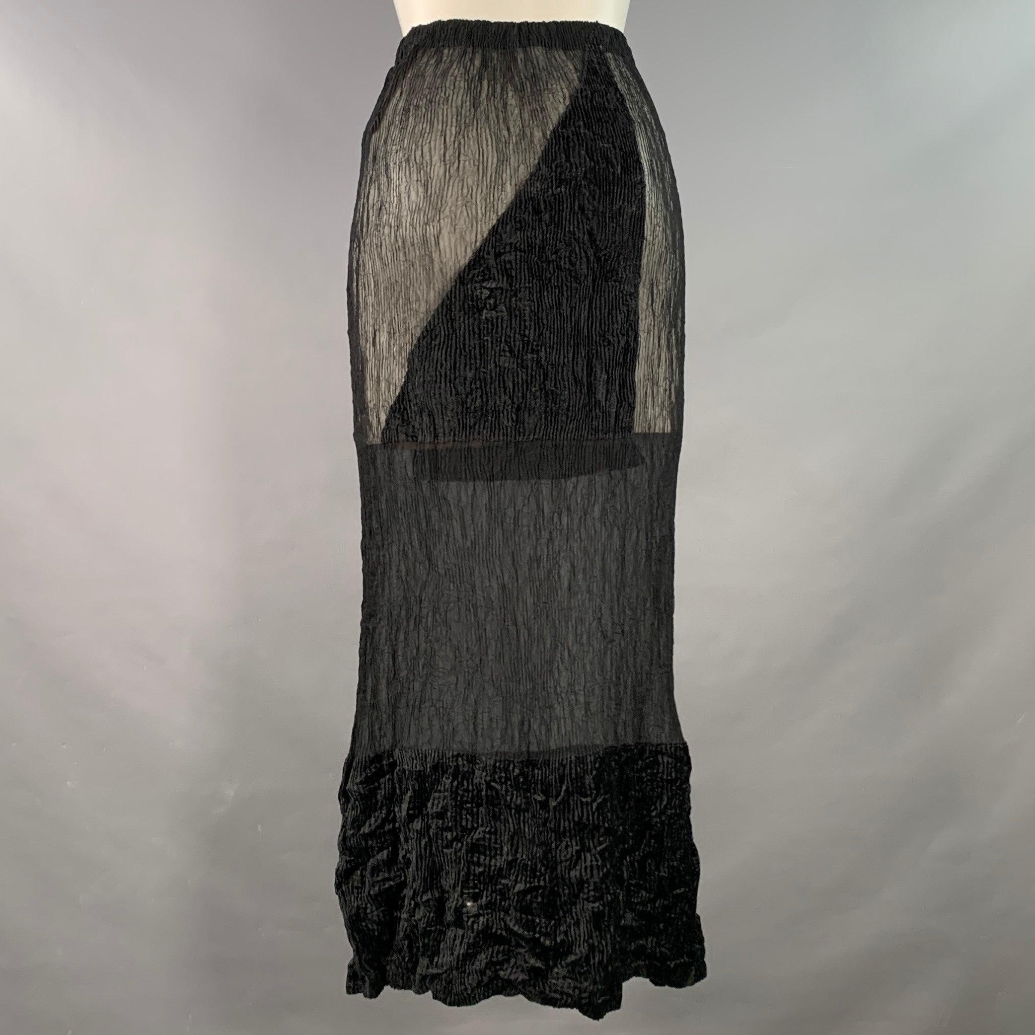 ISSEY MIYAKE Size XS Black Polyester Wrinkled Pencil Midi Skirt In Excellent Condition In San Francisco, CA