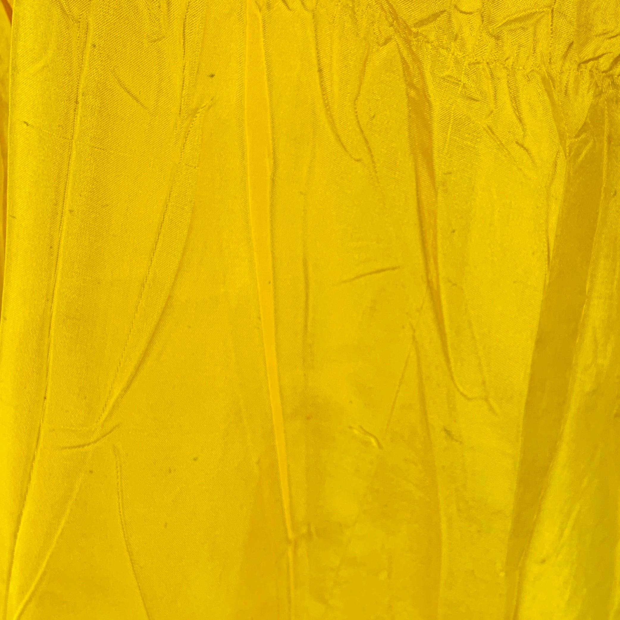 Issey Miyake Taille XS Jaune Polyester froissé Col Nehru Chemise à manches longues surdimensionnée en vente 4