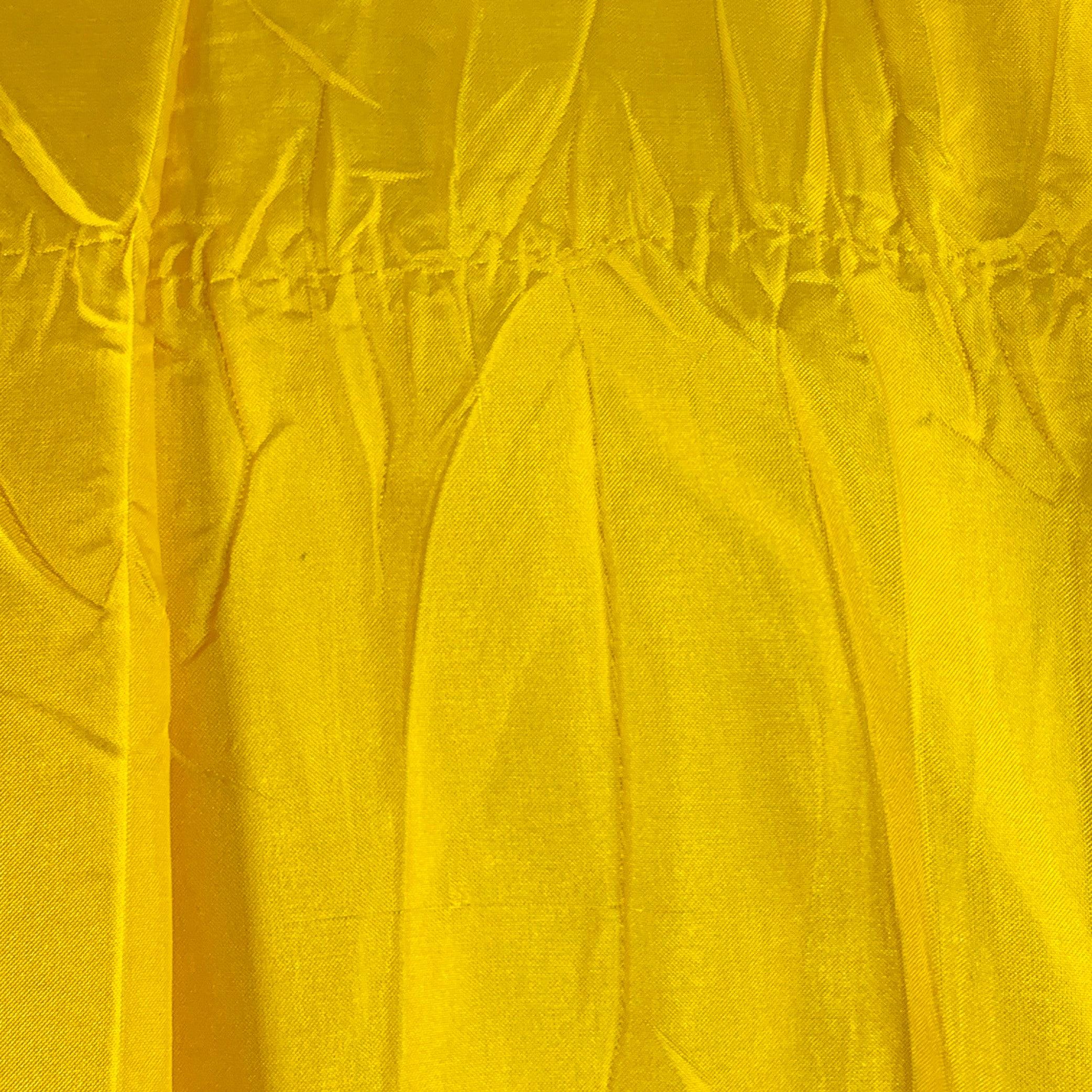Issey Miyake Taille XS Jaune Polyester froissé Col Nehru Chemise à manches longues surdimensionnée en vente 5