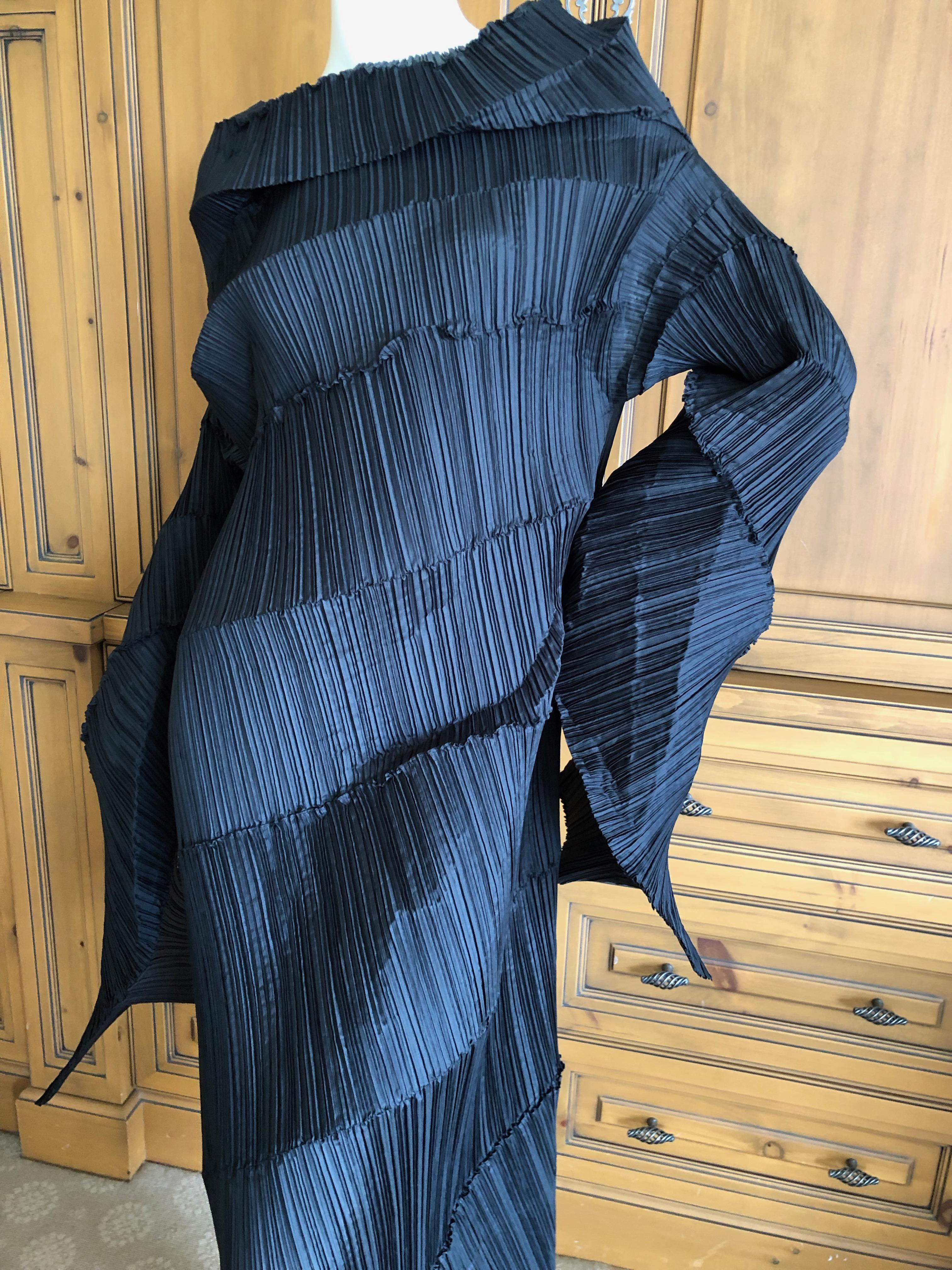 Issey Miyake Spiraling Sculptural Black Pleated Vintage Dress 2