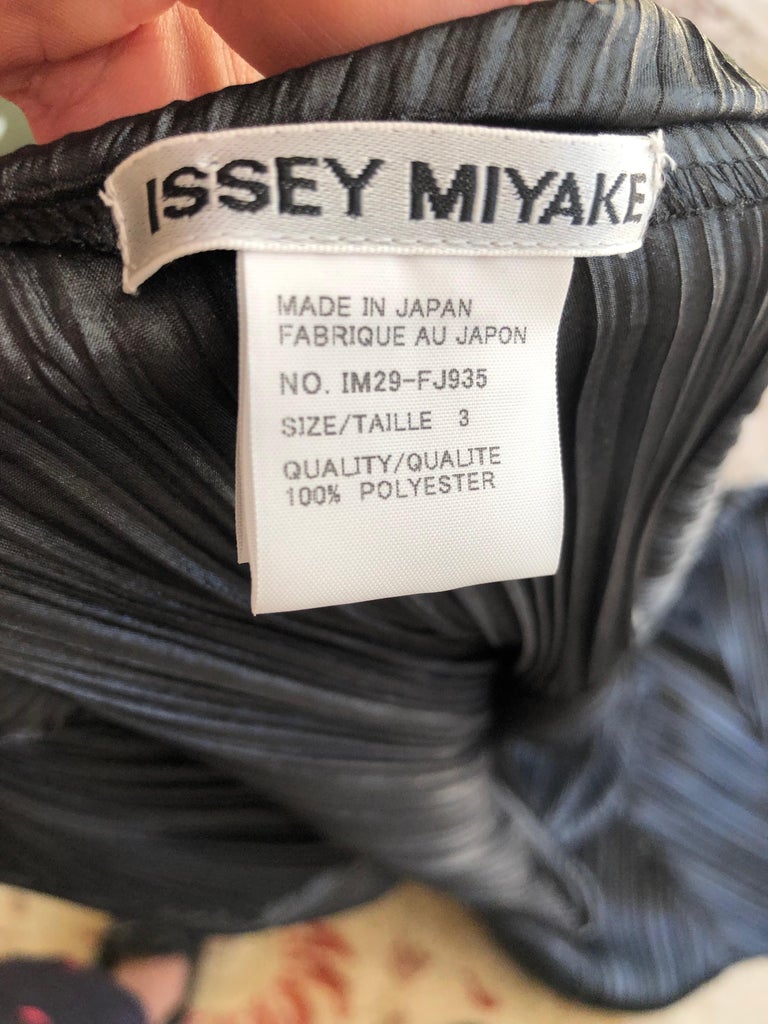Issey Miyake Spiraling Sculptural Sawtooth Pleated Black Vintage Coat ...