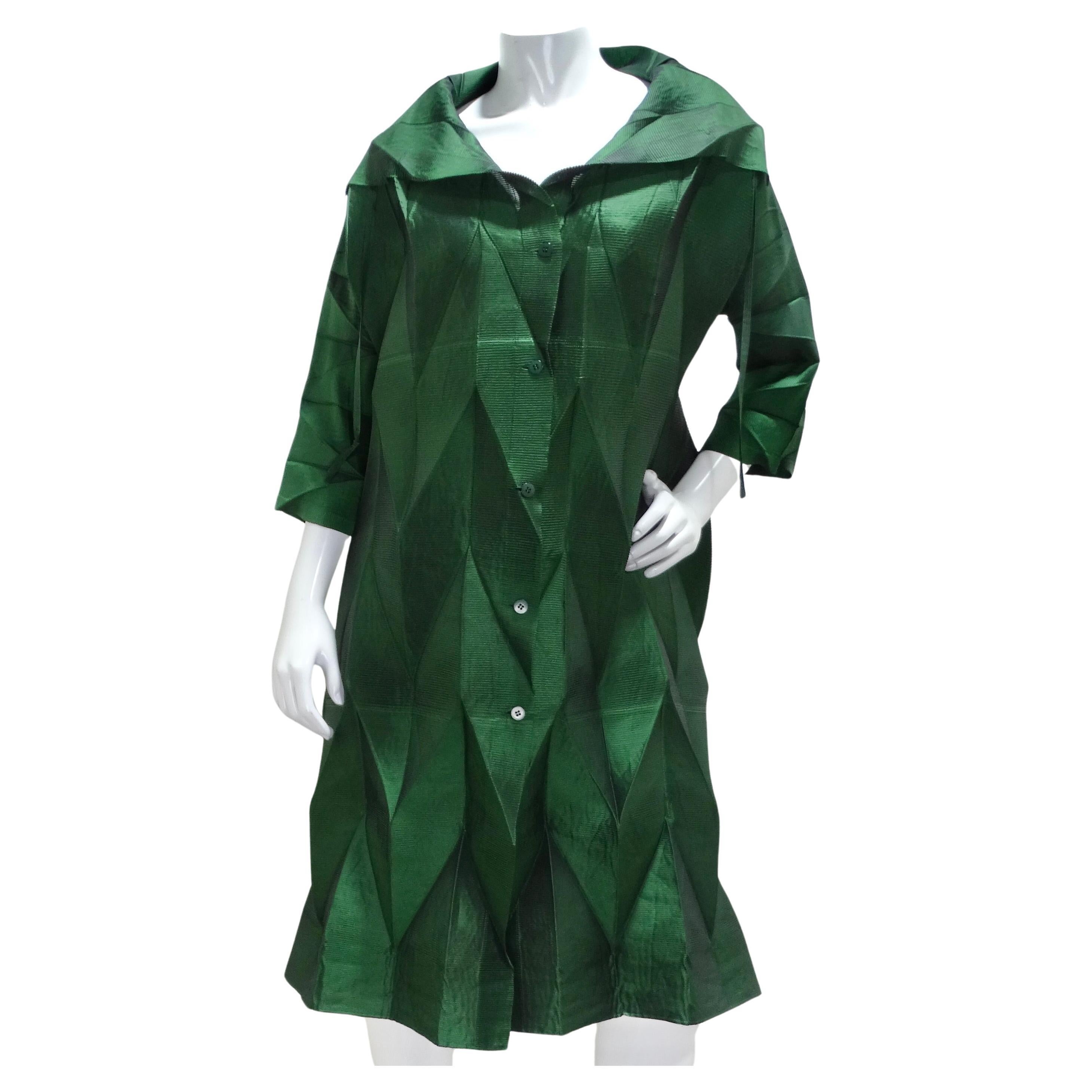 Issey Miyake Frühjahr 2008 Laufsteg Grünes plissiertes Kleid im Angebot