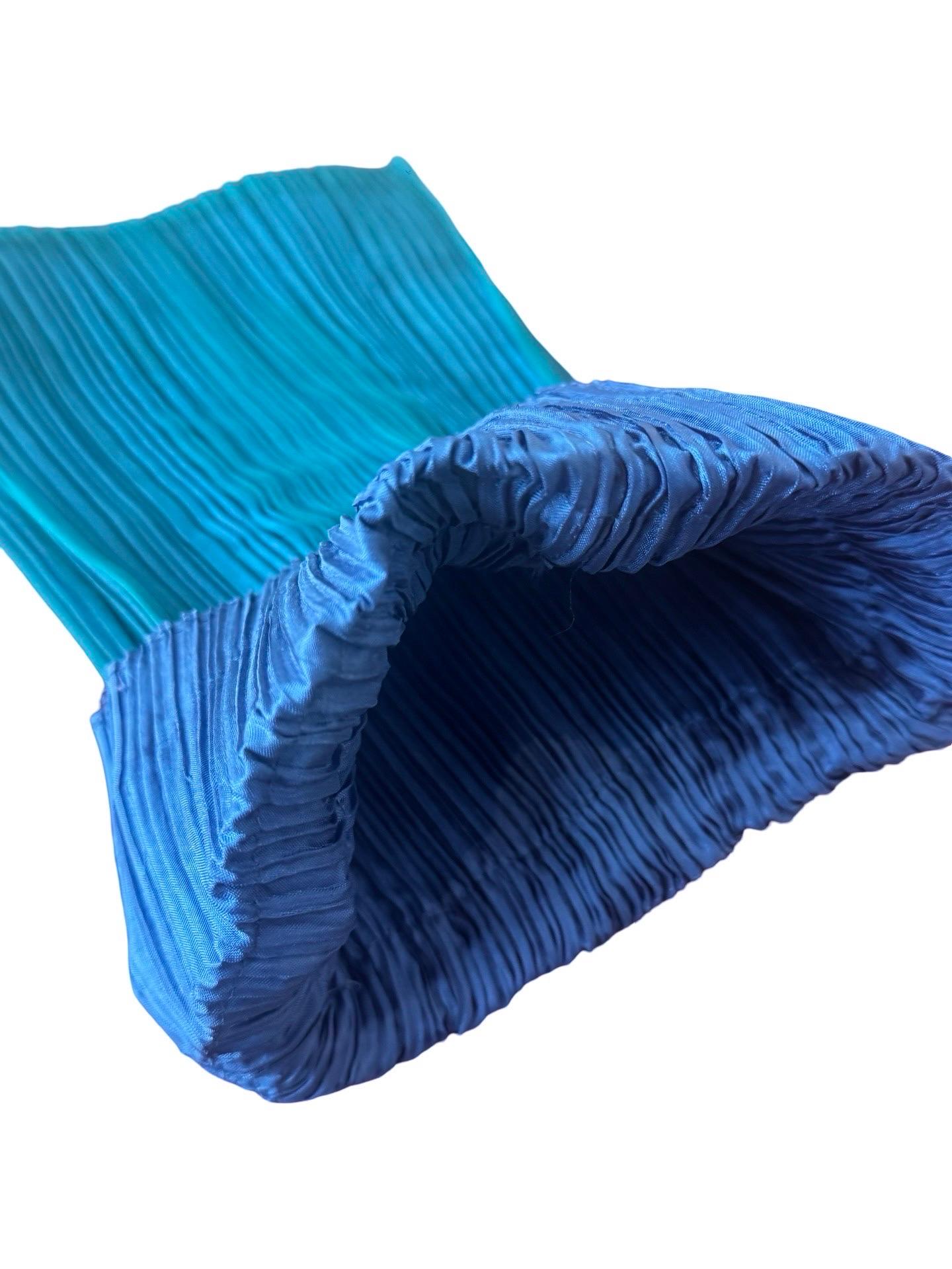 Issey Miyake Teal Blue Pleats Pouch Bag In Good Condition For Sale In Miami, FL