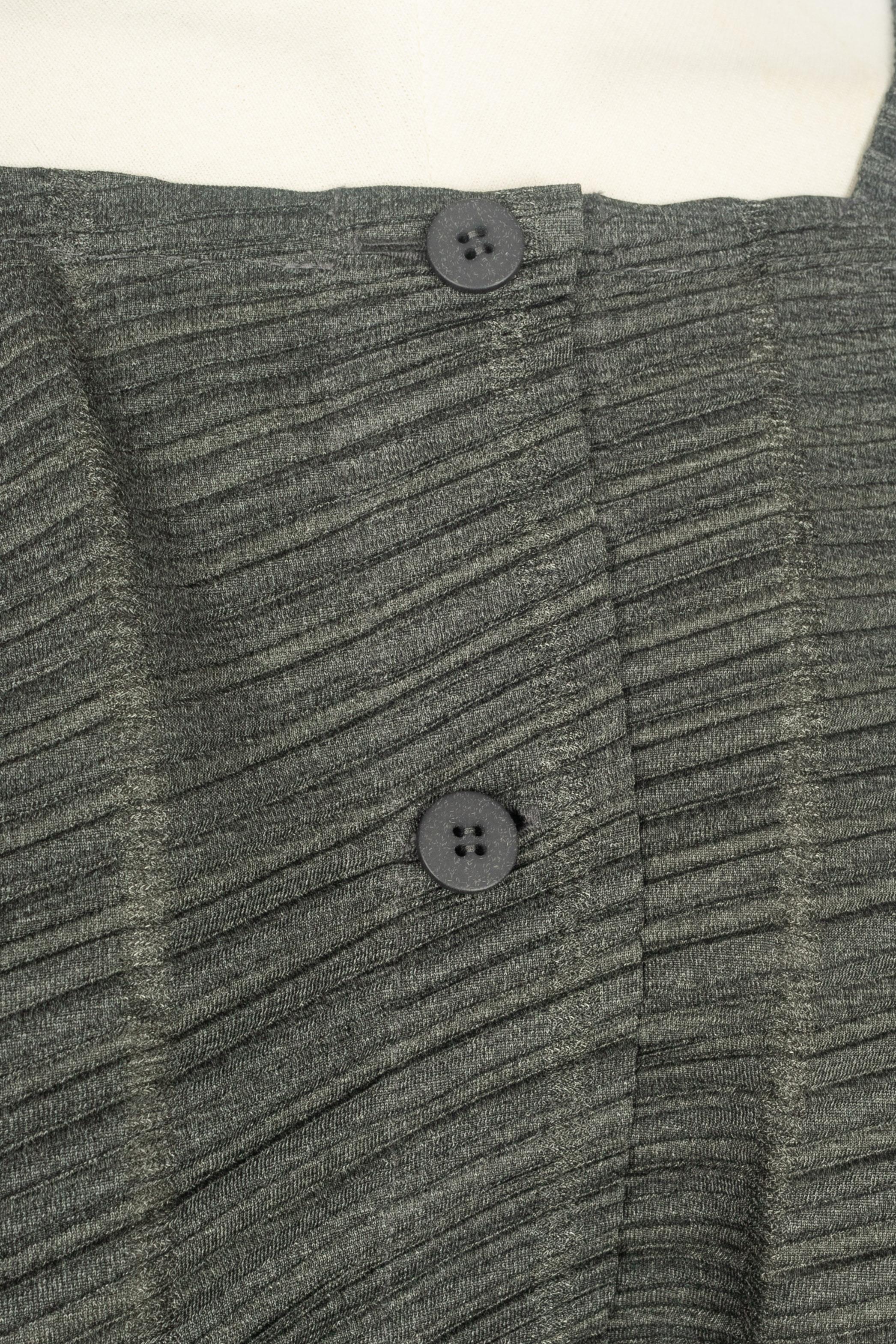 Grigio Issey Miyake top Pleats Please 1990s in vendita