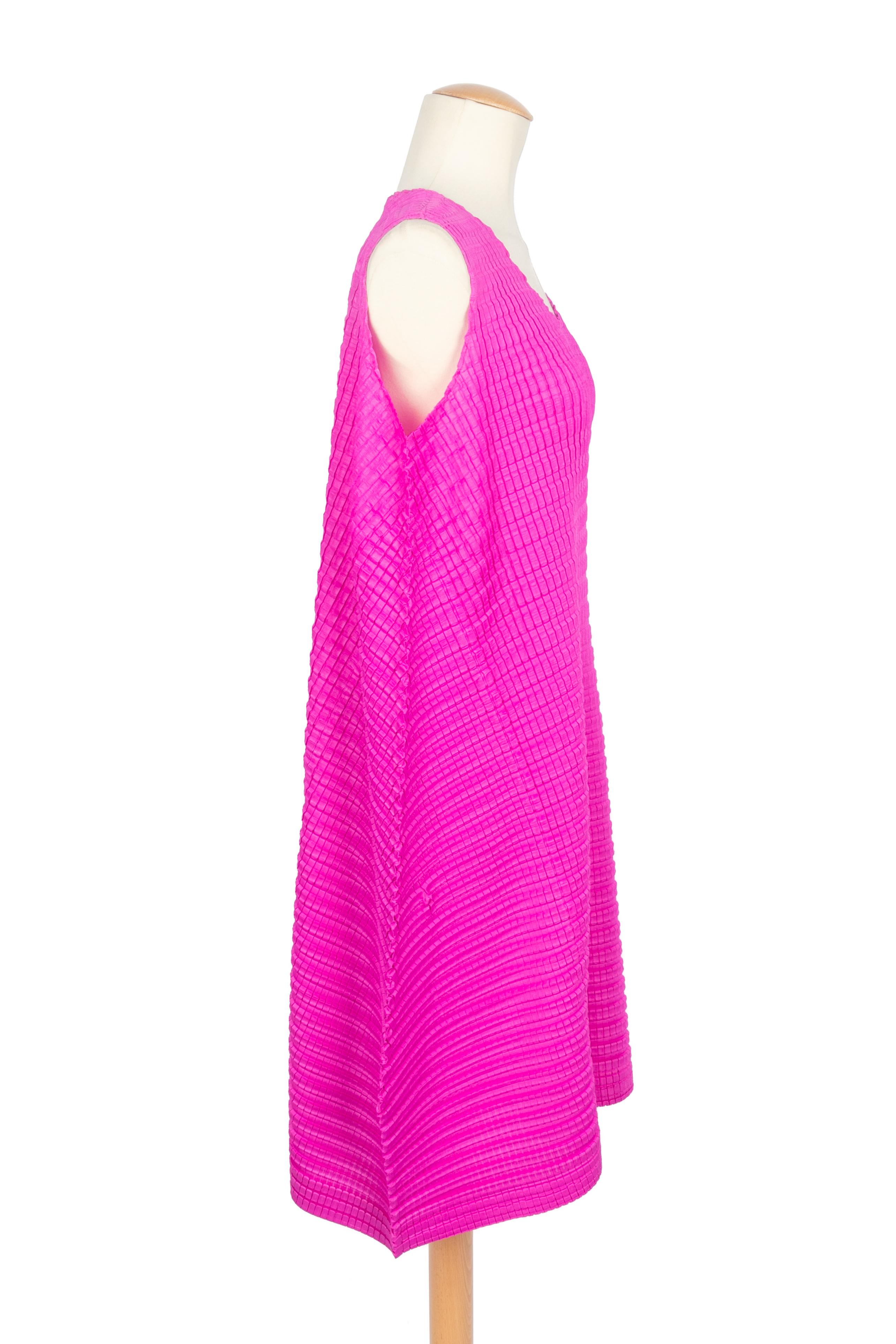 Donna Issey Miyake top Pleats Please 2008 in vendita