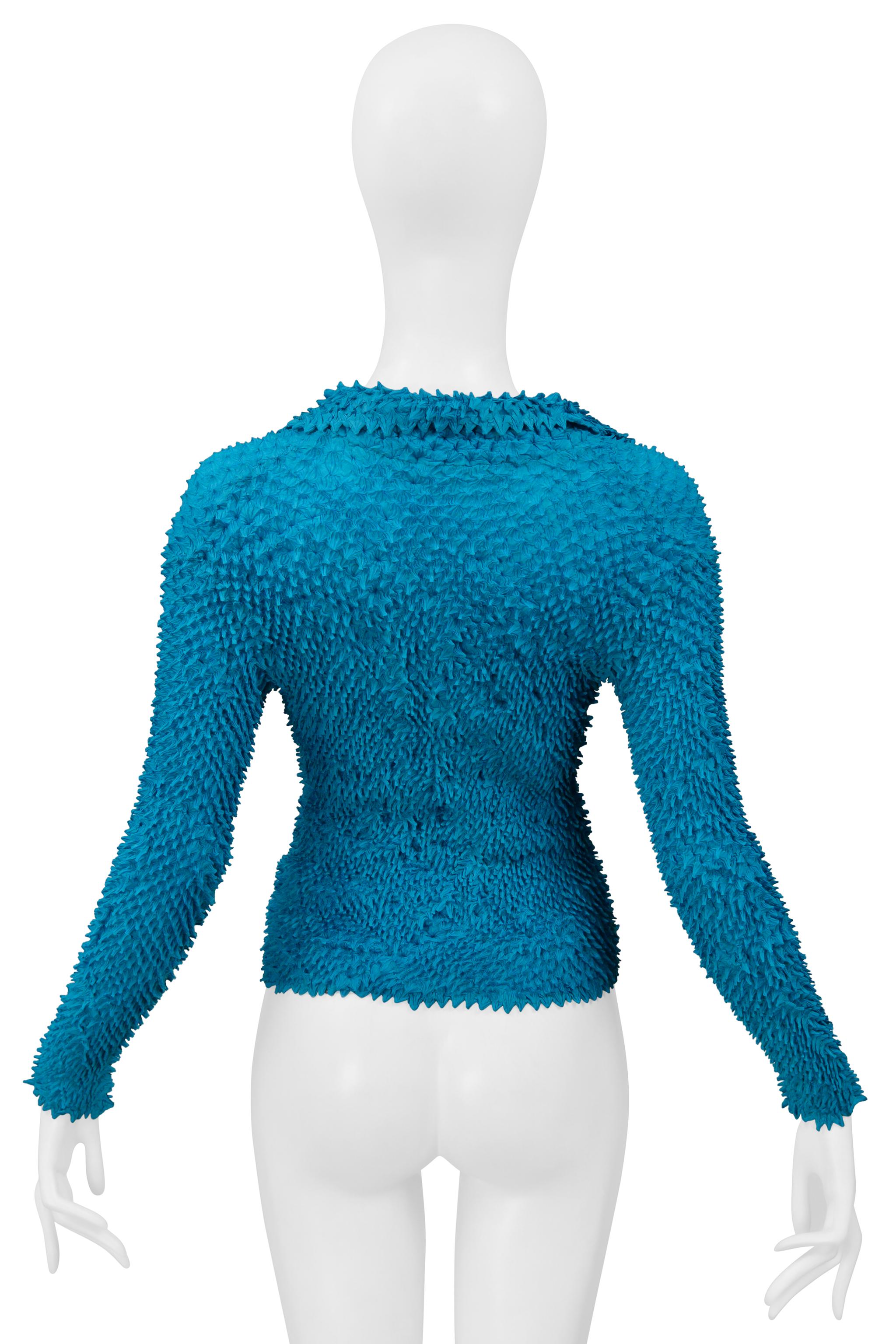 Donna Issey Miyake - Camicia con bottoni turchese e pieghe a porcospino 2000-2001 in vendita